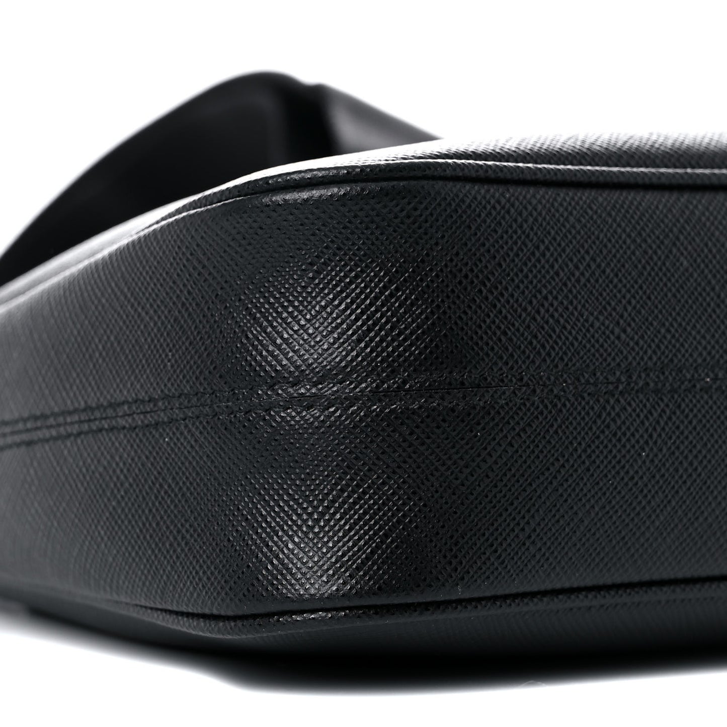 Saffiano Lux Re-Edition 2005 Shoulder Bag Black