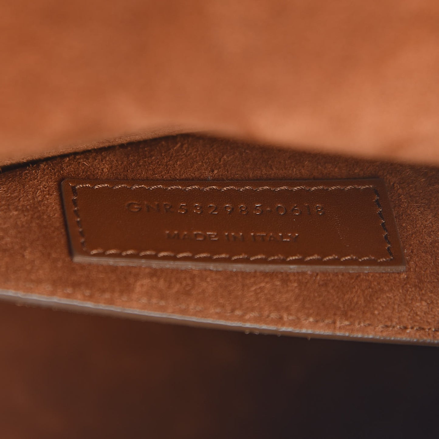 Calfskin Betty Messenger Deep Moka