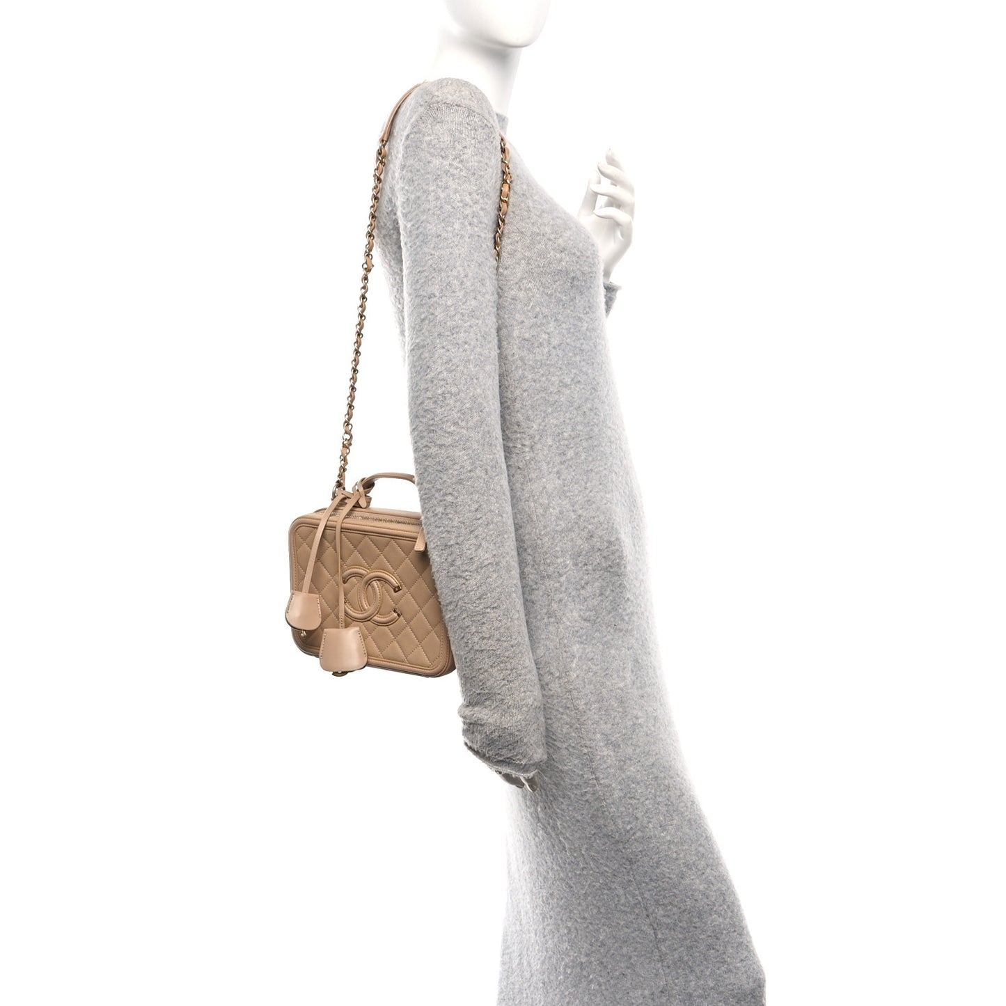 Caviar Quilted Medium CC Filigree Vanity Case Beige Beige