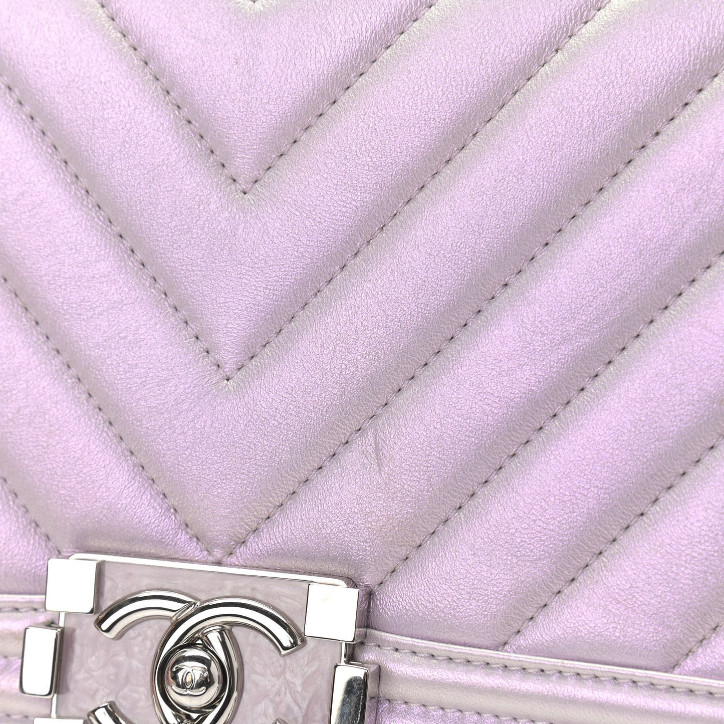 Metallic Lambskin Chevron Quilted Medium Boy Flap Purple