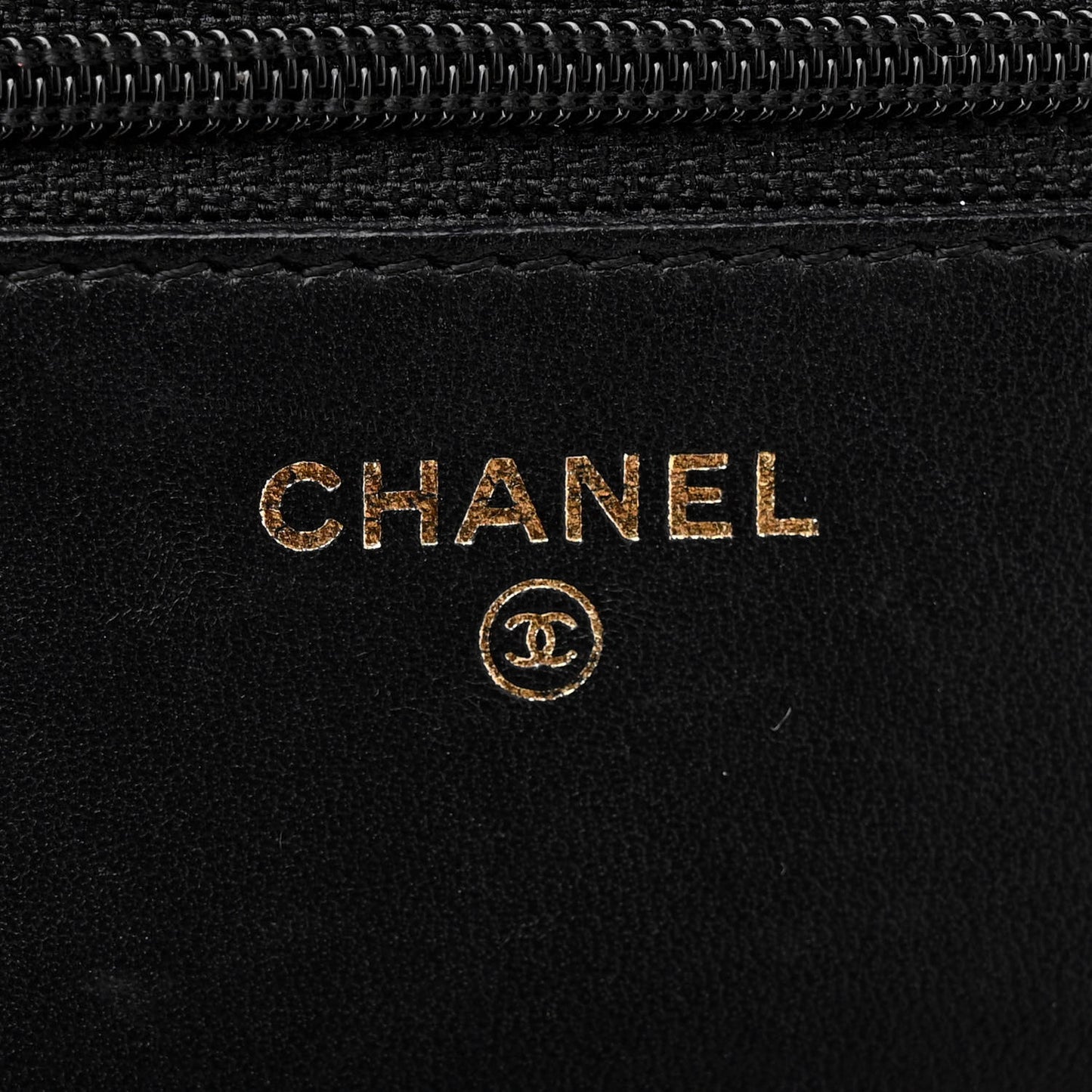 Lambskin Quilted Wallet On Chain WOC Black