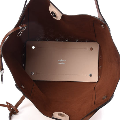 Louis Vuitton Mahina Hina MM Cream 6 of 12