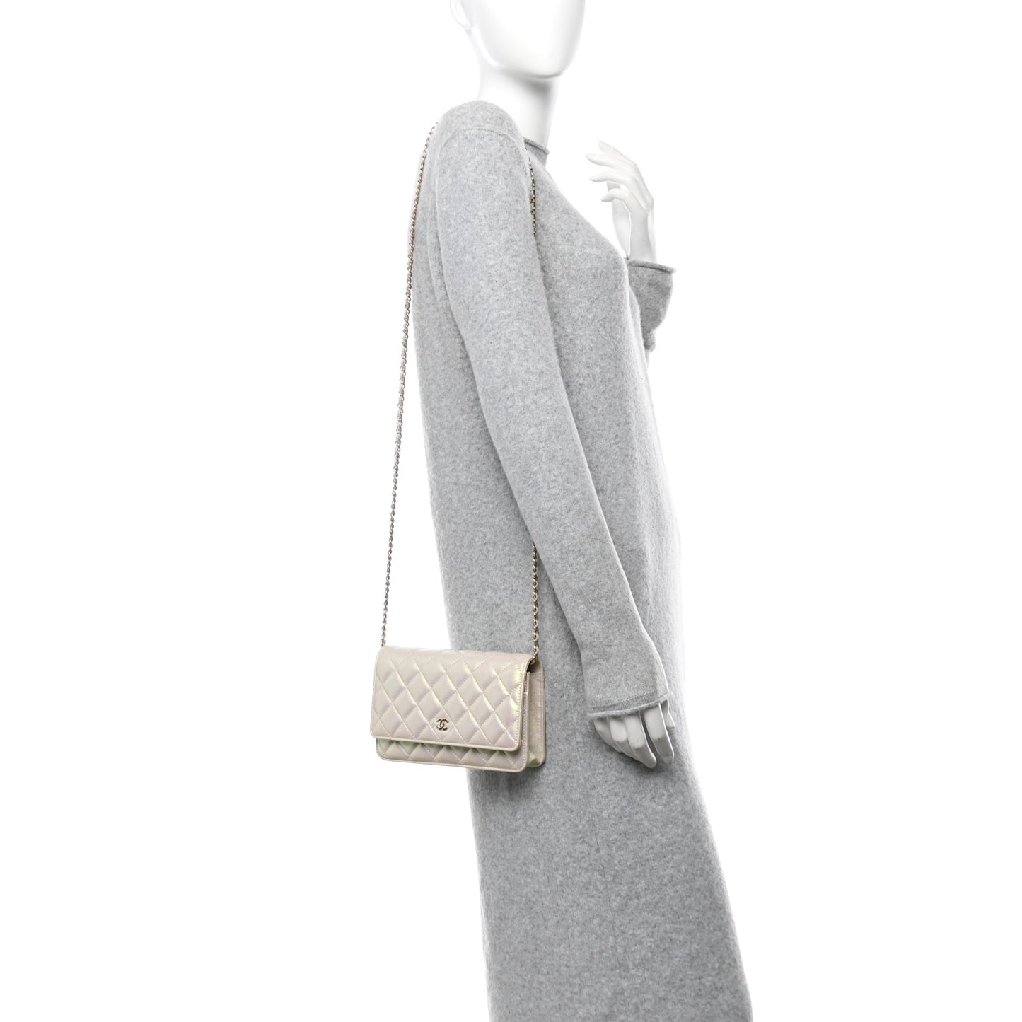 Iridescent Lambskin Quilted Wallet On Chain WOC Ivory