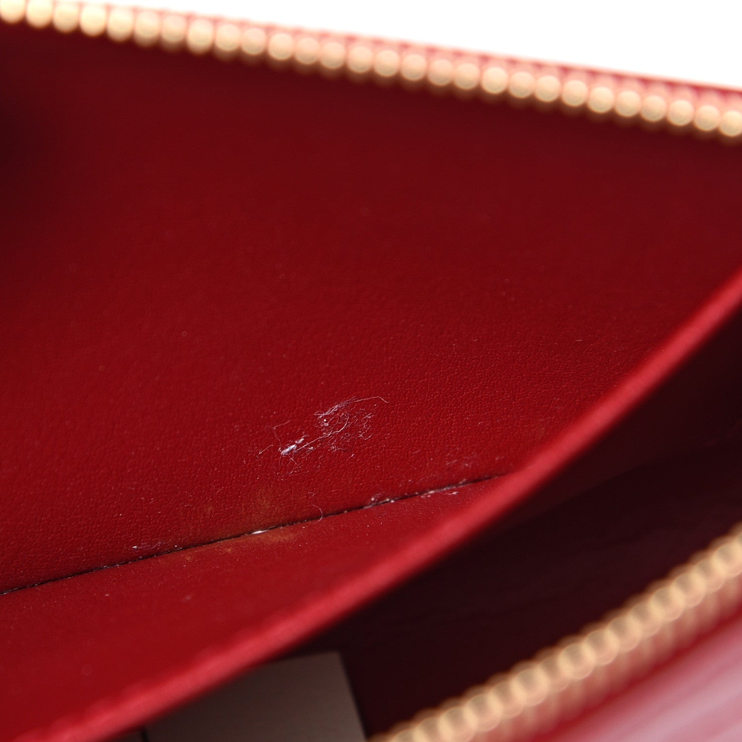 Louis Vuitton Vernis Trousse Cosmetic Pouch Pomme D'Amour 7 of 9