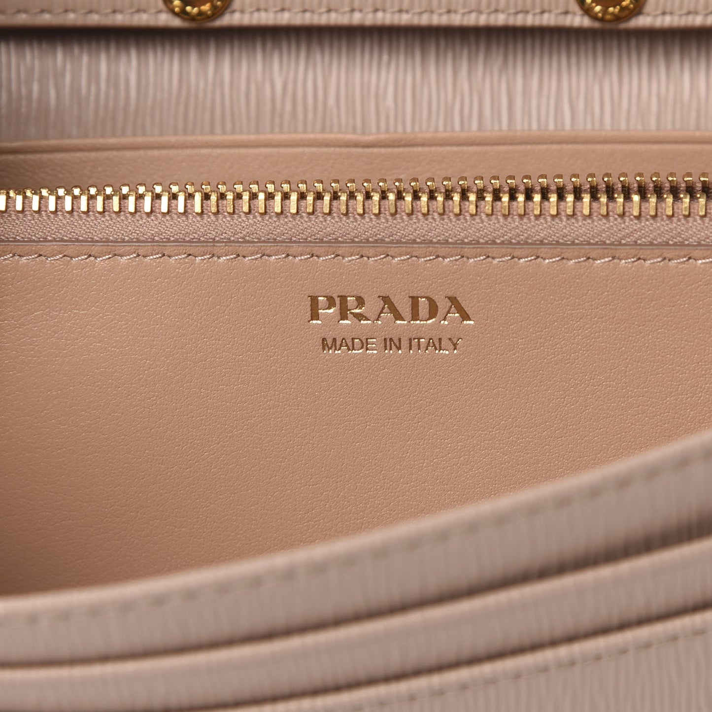 Vitello Move Chain Wallet Cammeo