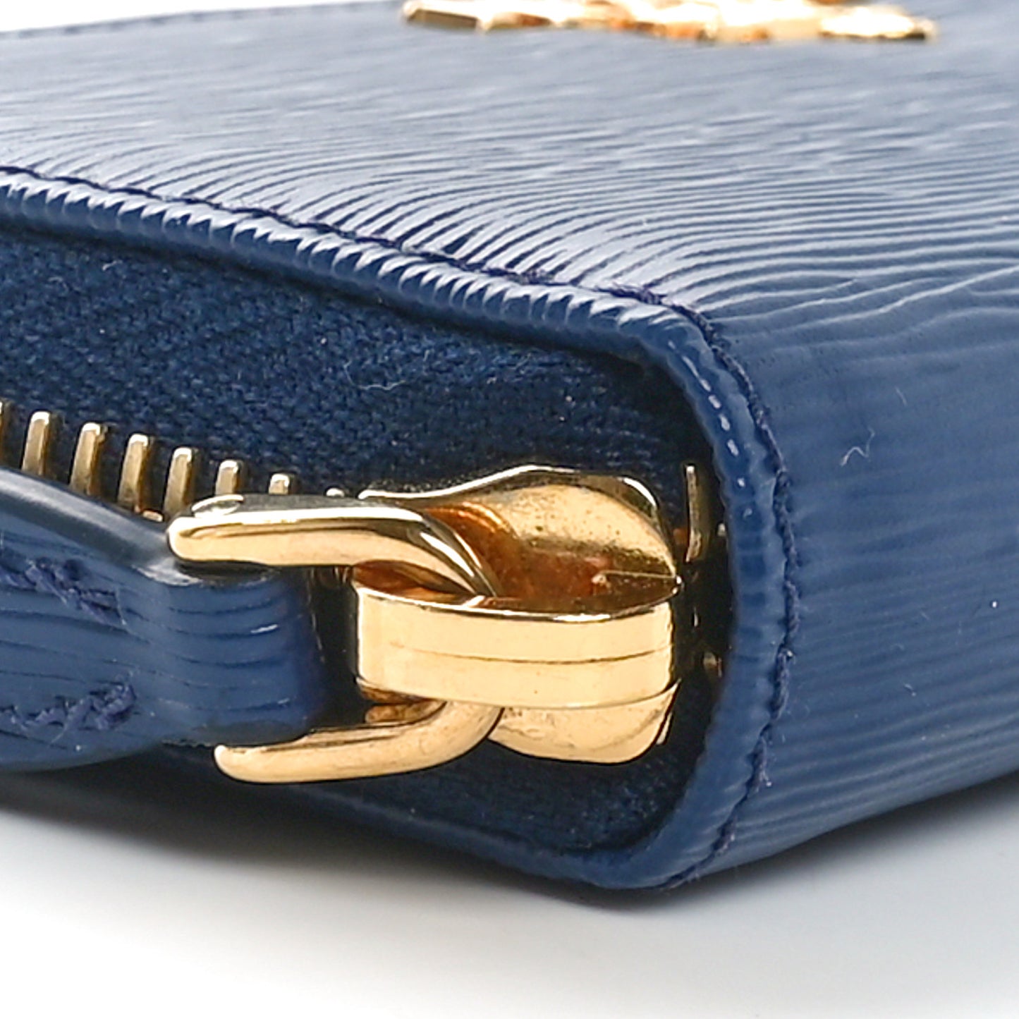 Vitello Move Zip Around Key Holder Bleutte