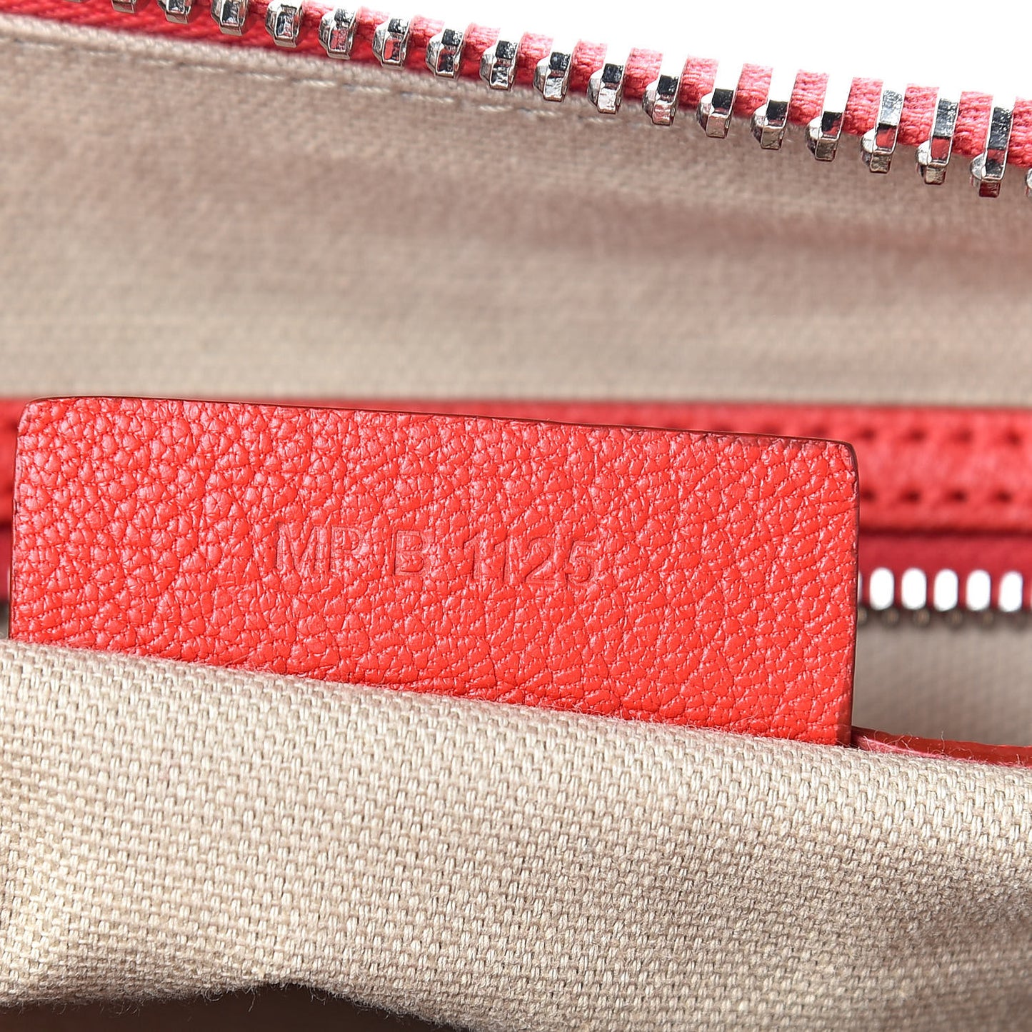 Sugar Goatskin Medium Antigona Red