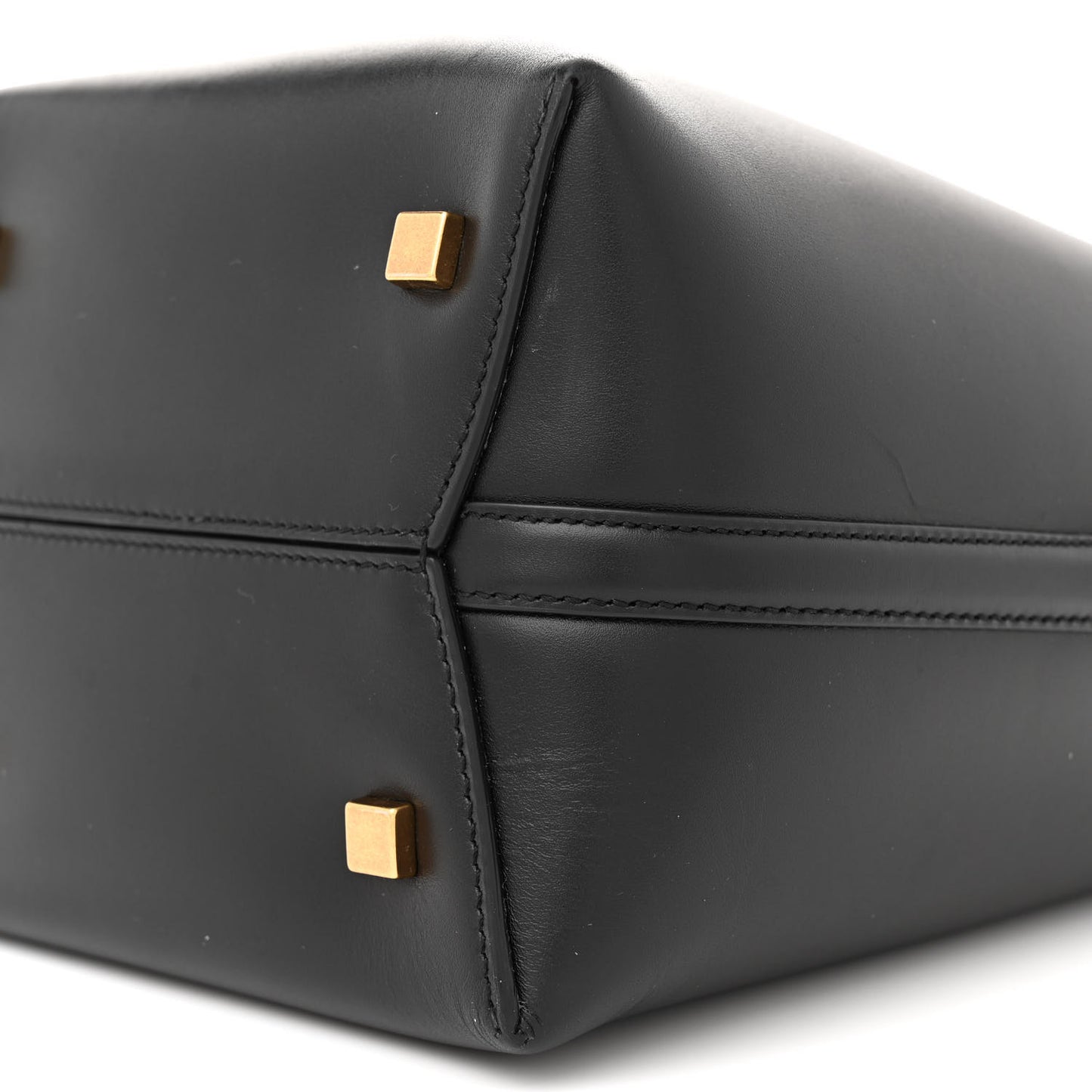 Shiny Calfskin Le 37 Bucket Bag Black