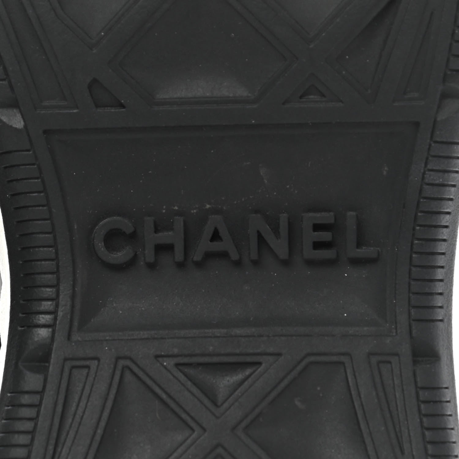 Chanel Velvet Calfskin Mixed Fibers CC Sneakers 38 Black 6 of 9
