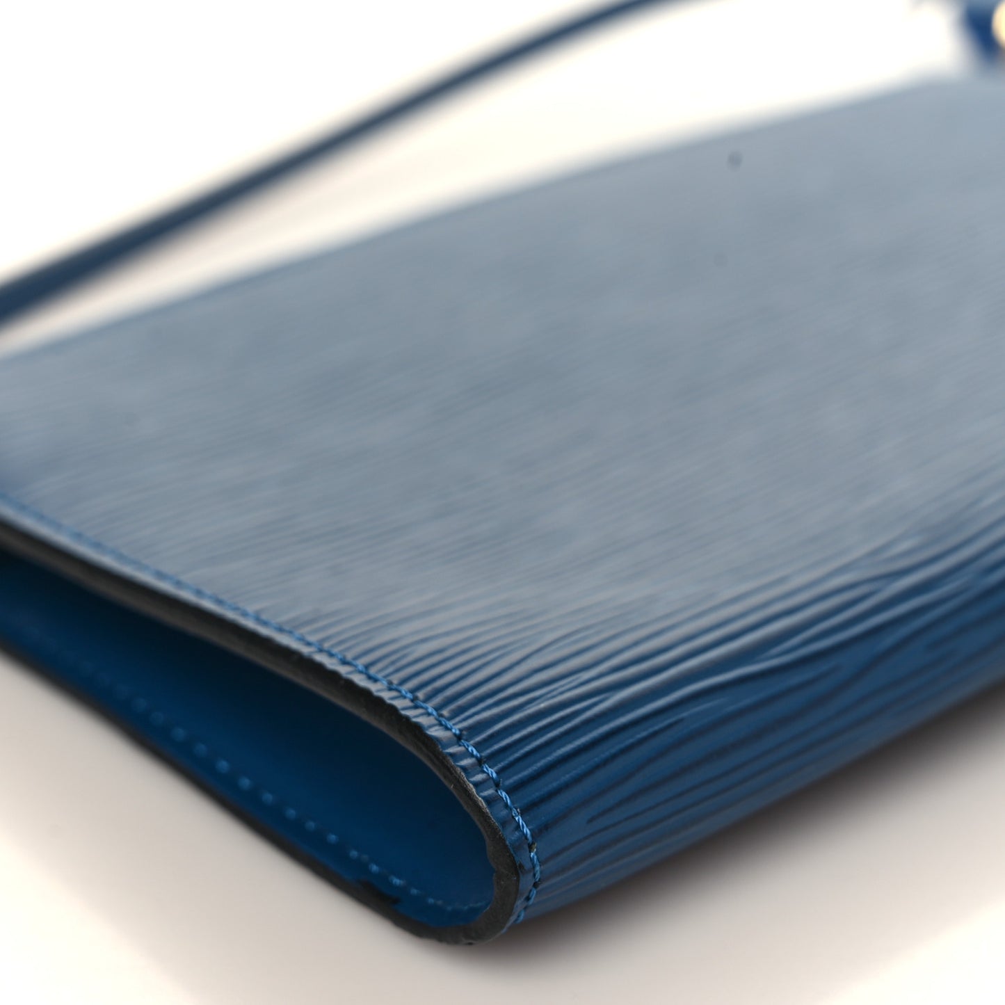 Epi Pochette Accessories 24 Toledo