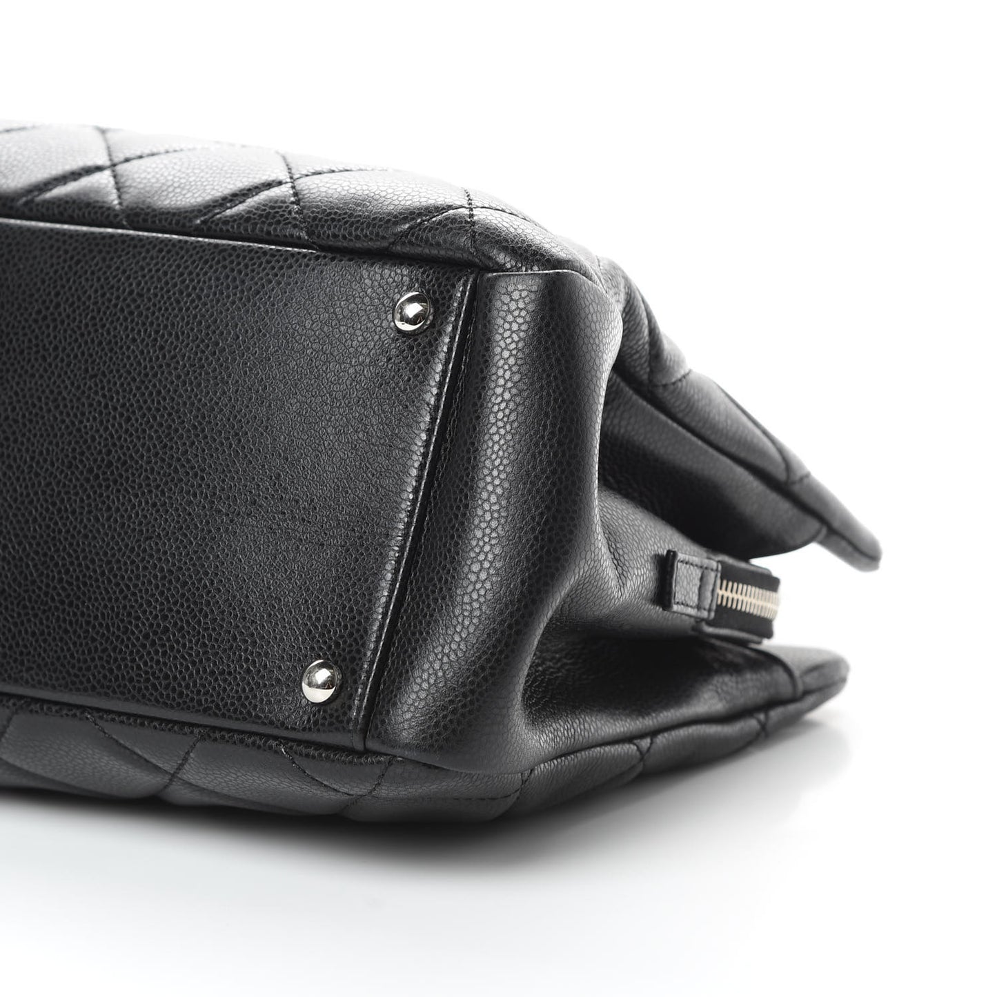 Caviar Quilted CC Timeless Soft Tote Black