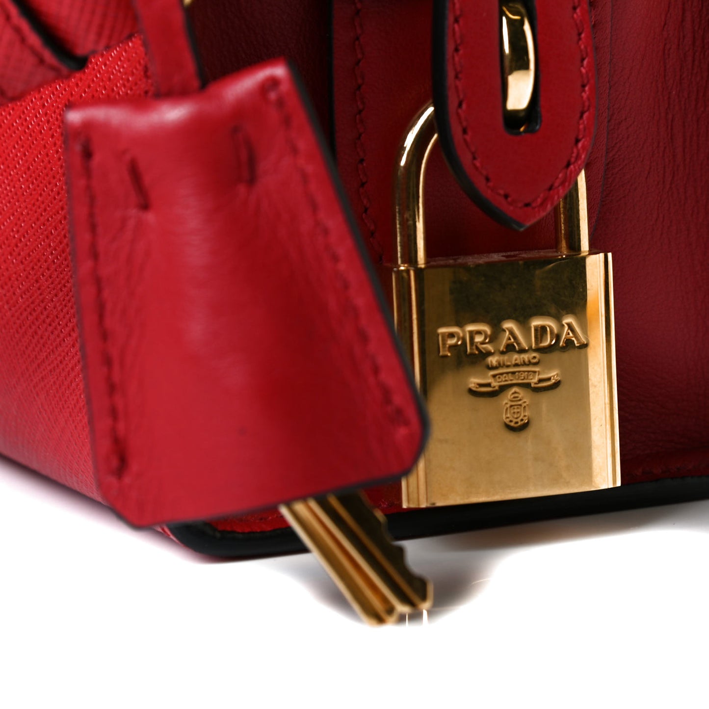 Saffiano Soft Calfskin Bandoliera Bag Rosso