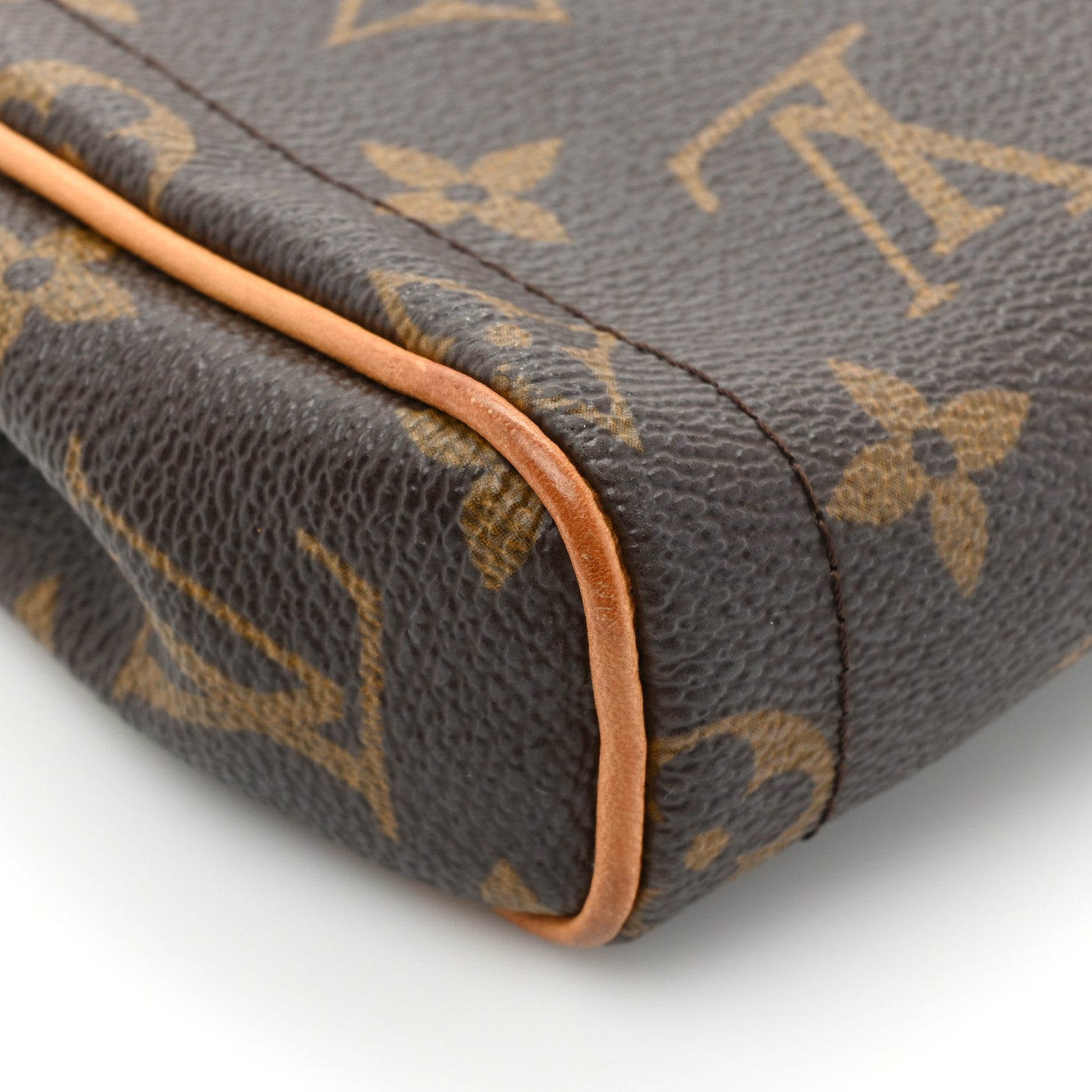 Louis Vuitton Monogram Beverly Clutch 17 of 20