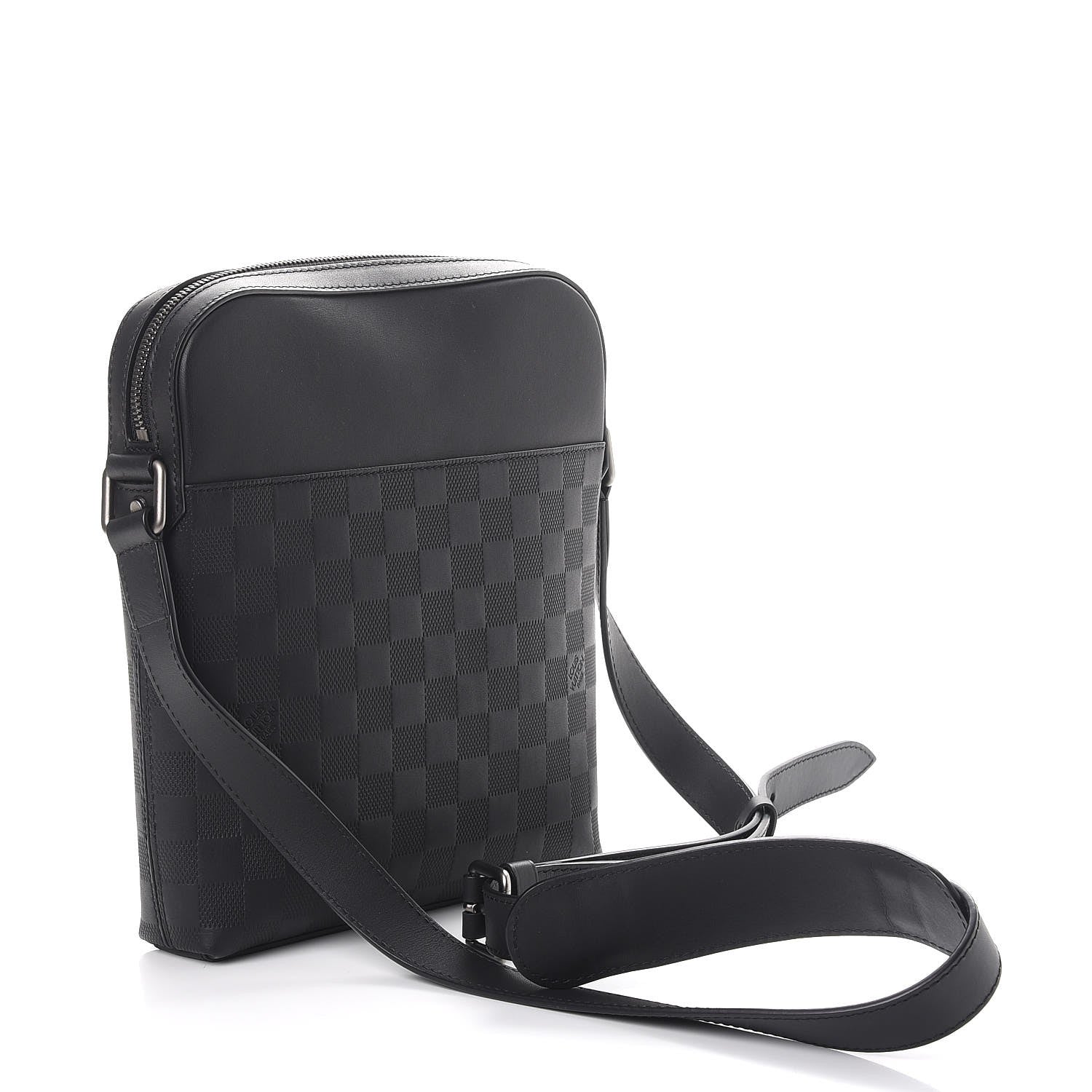 Louis Vuitton Damier Infini District Pochette Onyx 3 of 8