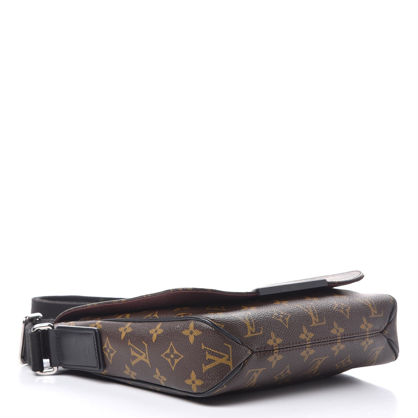 Monogram Macassar District PM