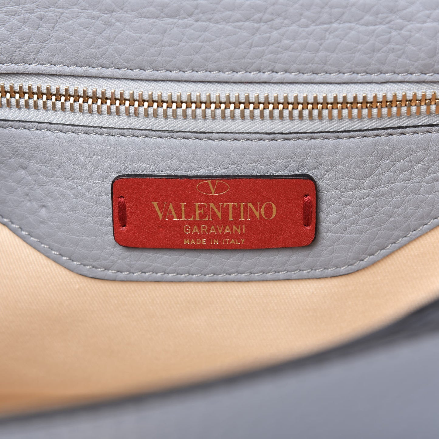 Pebbled Calfskin Medium Rockstud Flap Saddle Bag Stone
