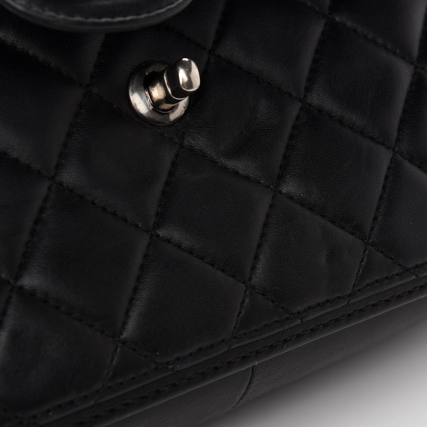 Lambskin Quilted Citizen Zip Large Flap Black