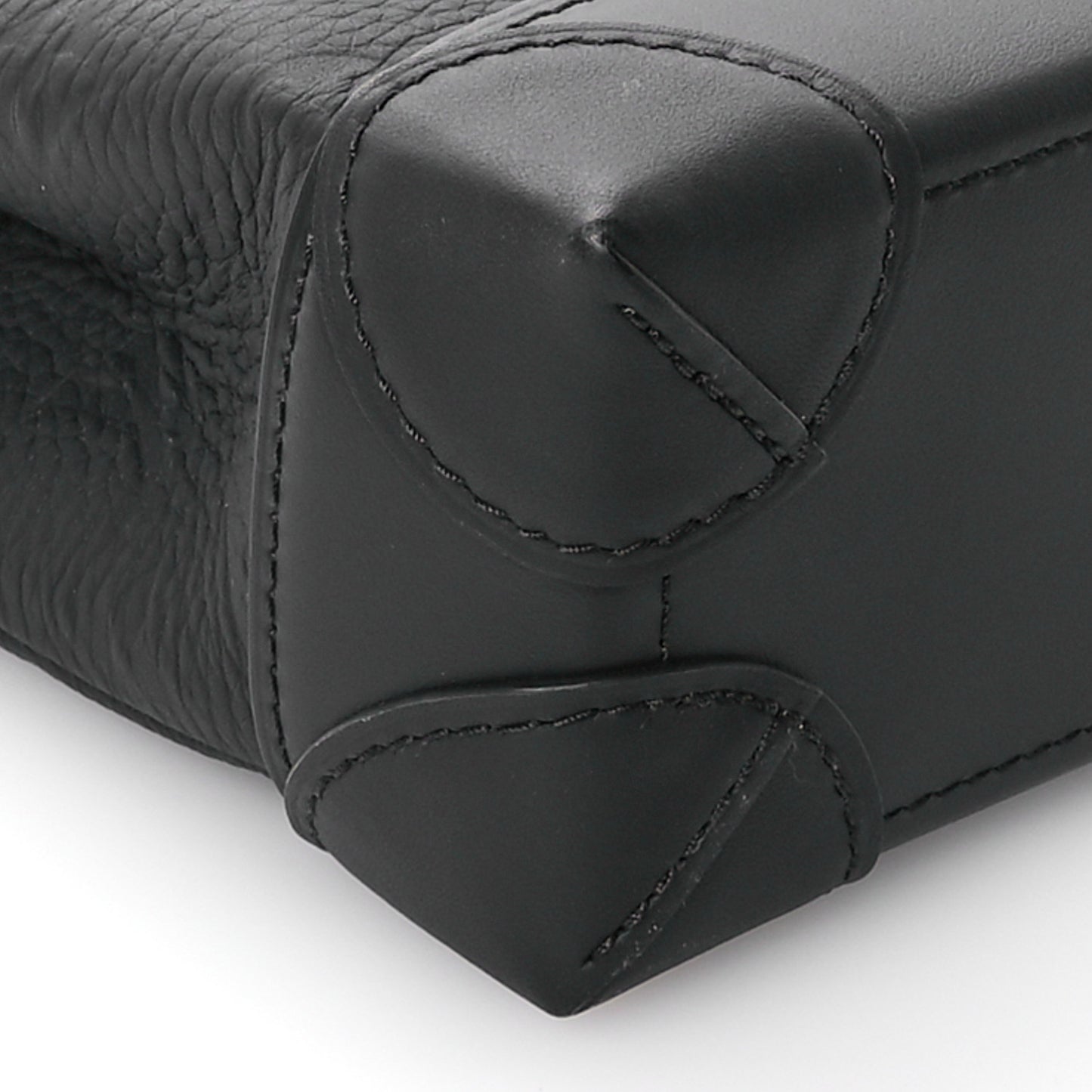 Taurillon Monogram Steamer PM NM Black
