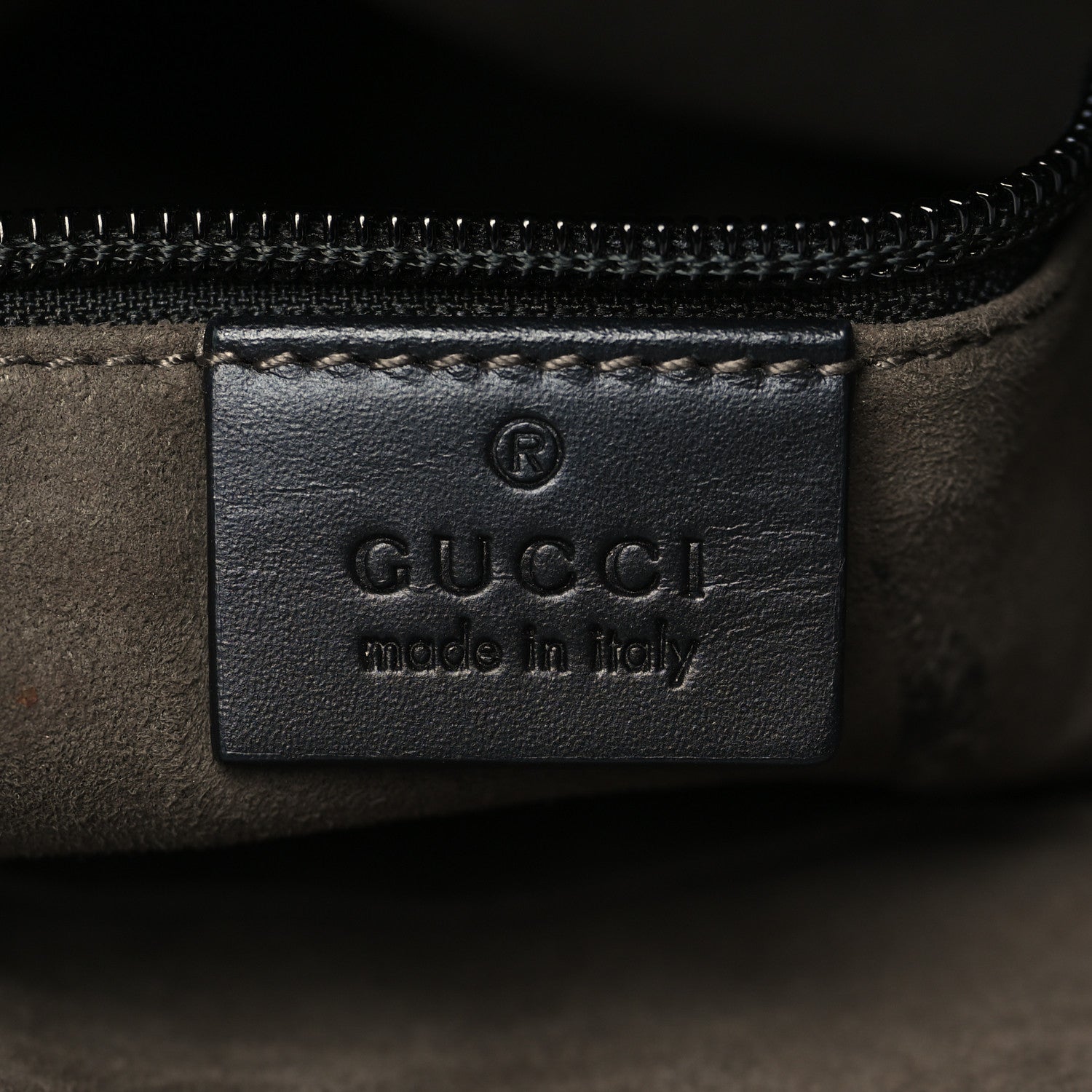 Gucci Guccissima Signature Medium Flat Messenger Bag Black 6 of 11