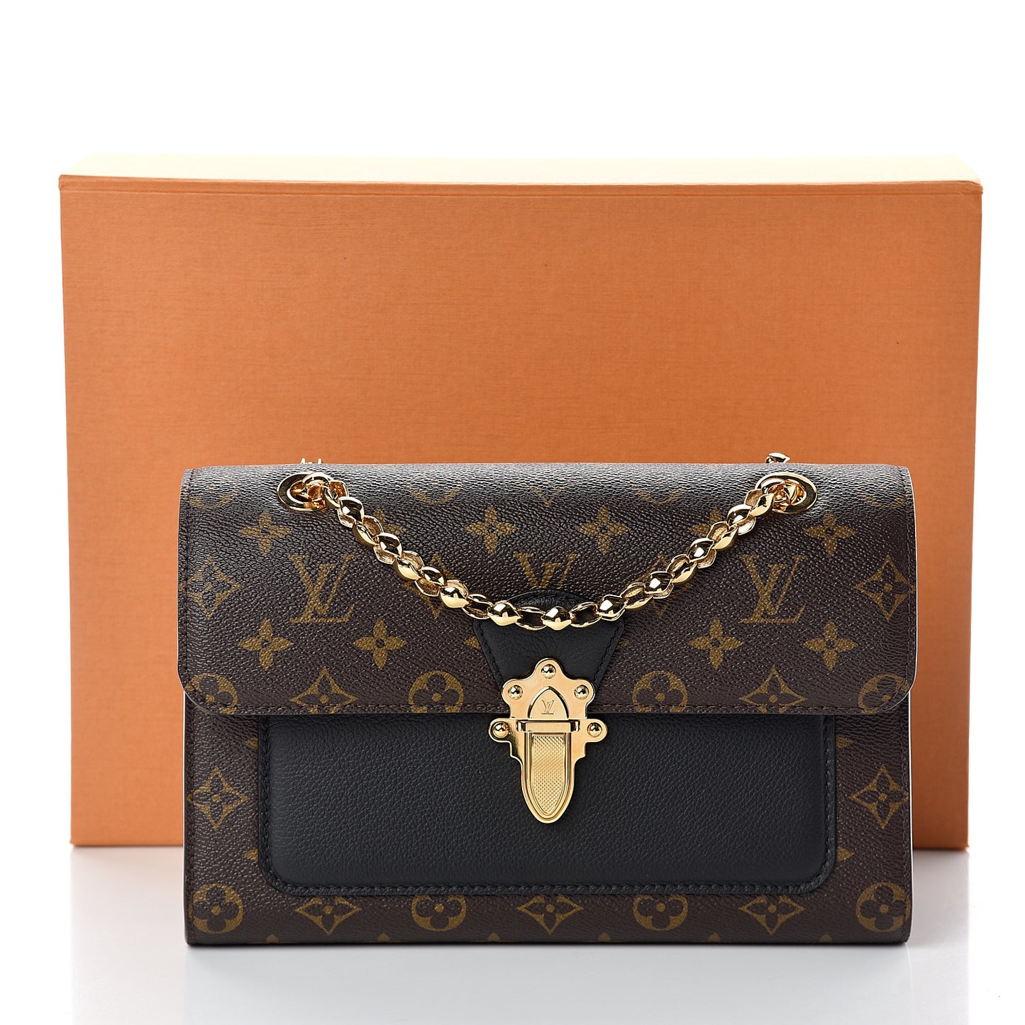 Monogram Victoire Black