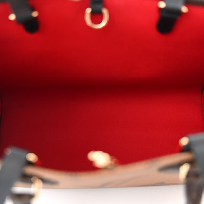 Louis Vuitton Reverse Monogram Giant Onthego MM 5 of 9