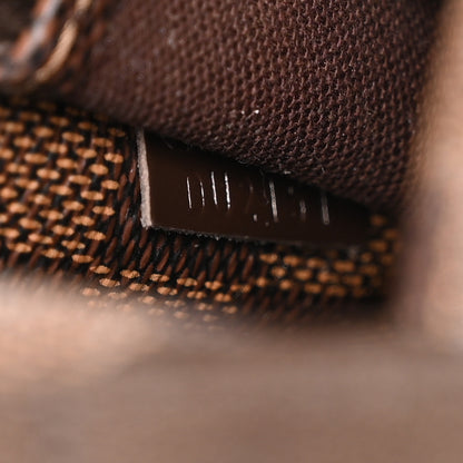 Louis Vuitton Damier Ebene Weekender Beaubourg GM 6 of 11