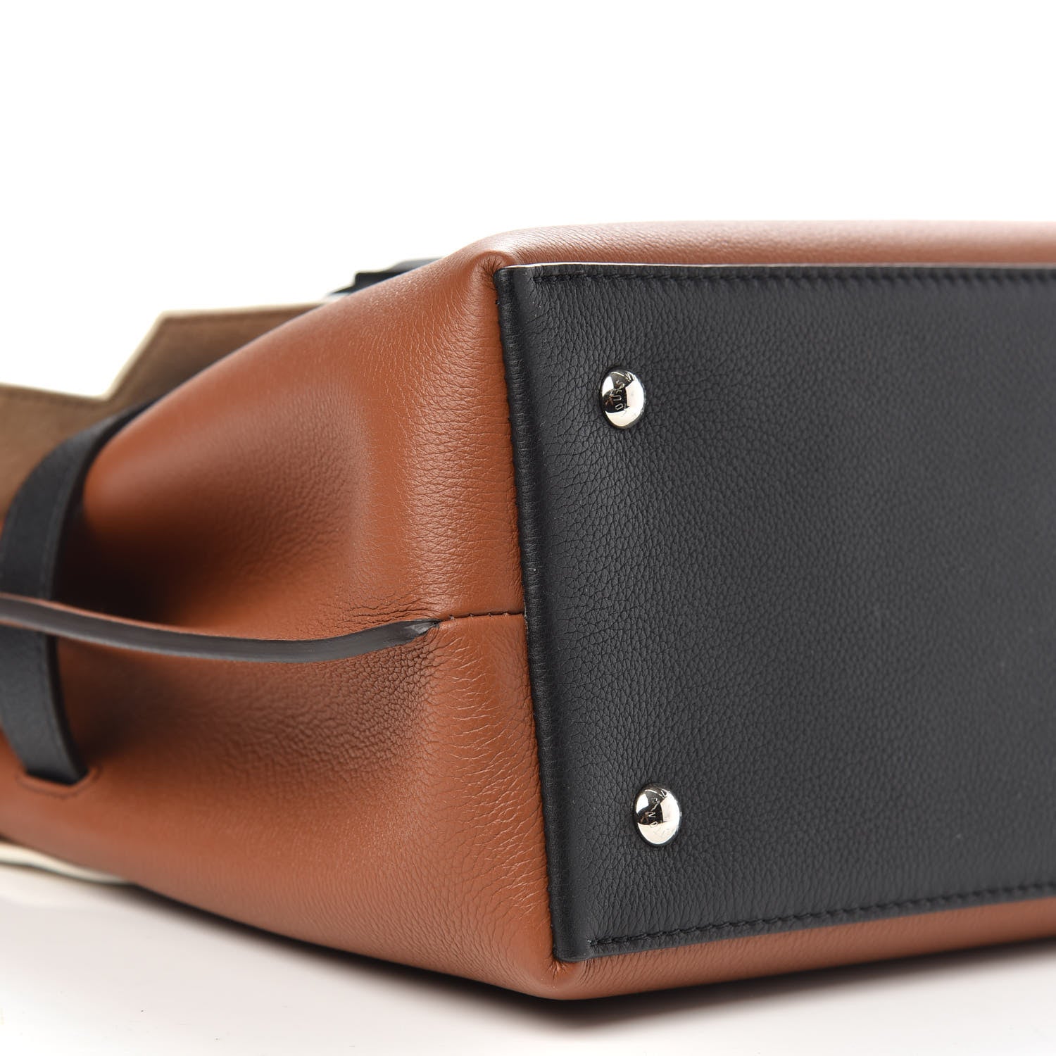 Louis Vuitton Soft Calfskin Lockme Ever Caramel Creme Black 7 of 9