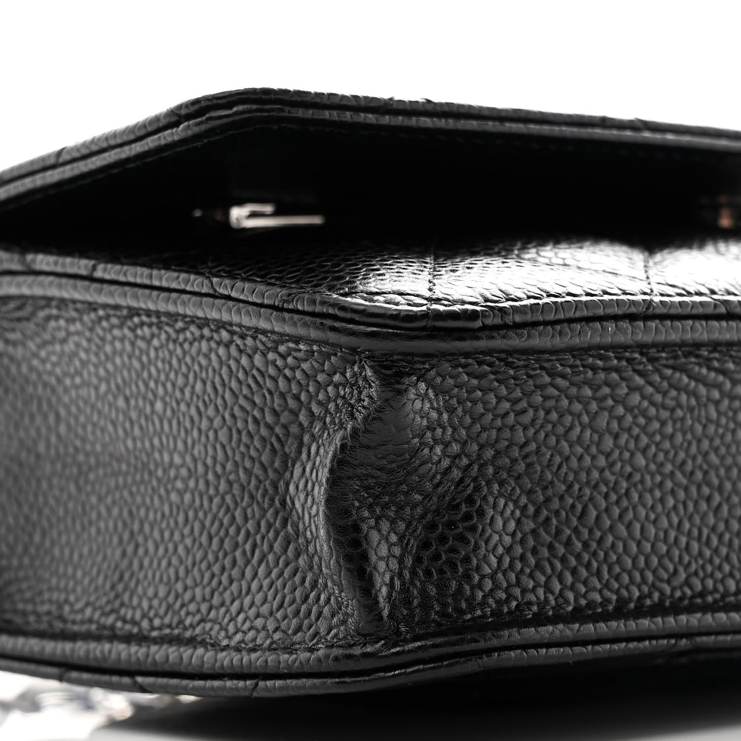 Caviar Quilted Wallet on Chain WOC Black