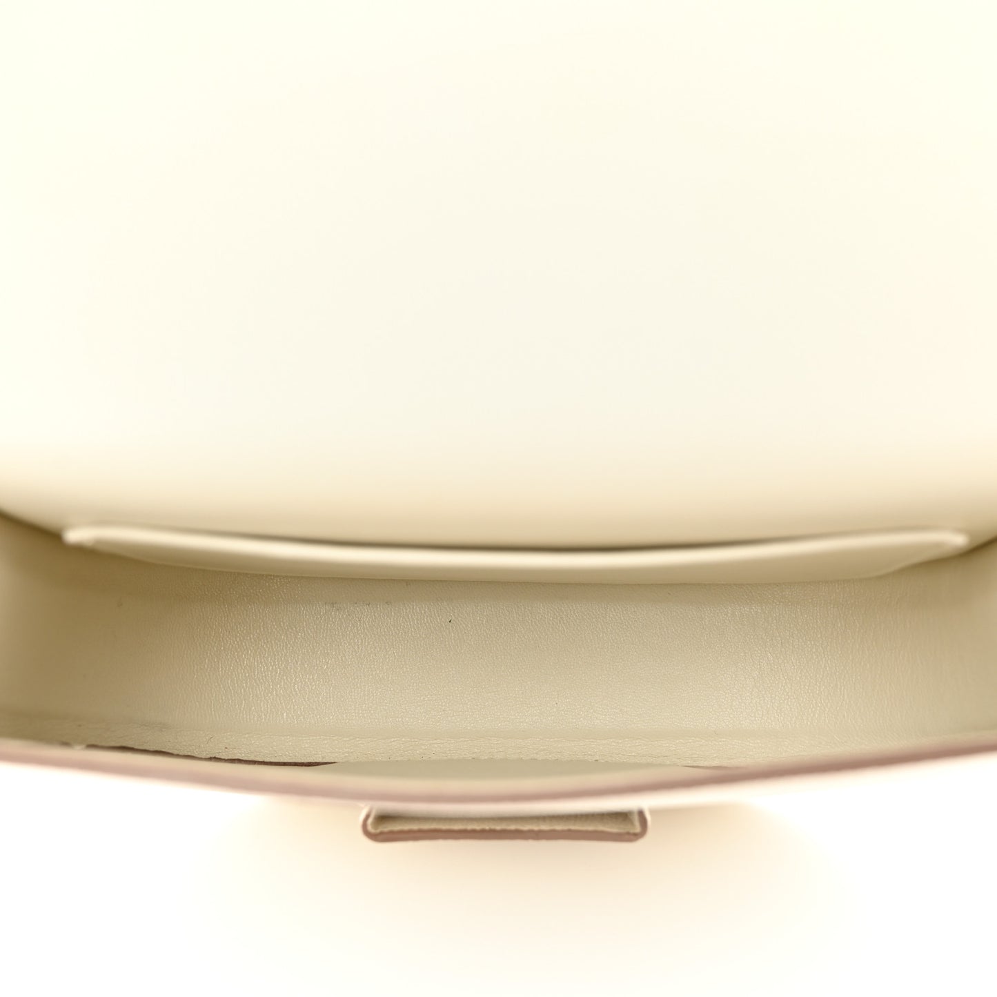 Grained Calfskin Small Trotteur White