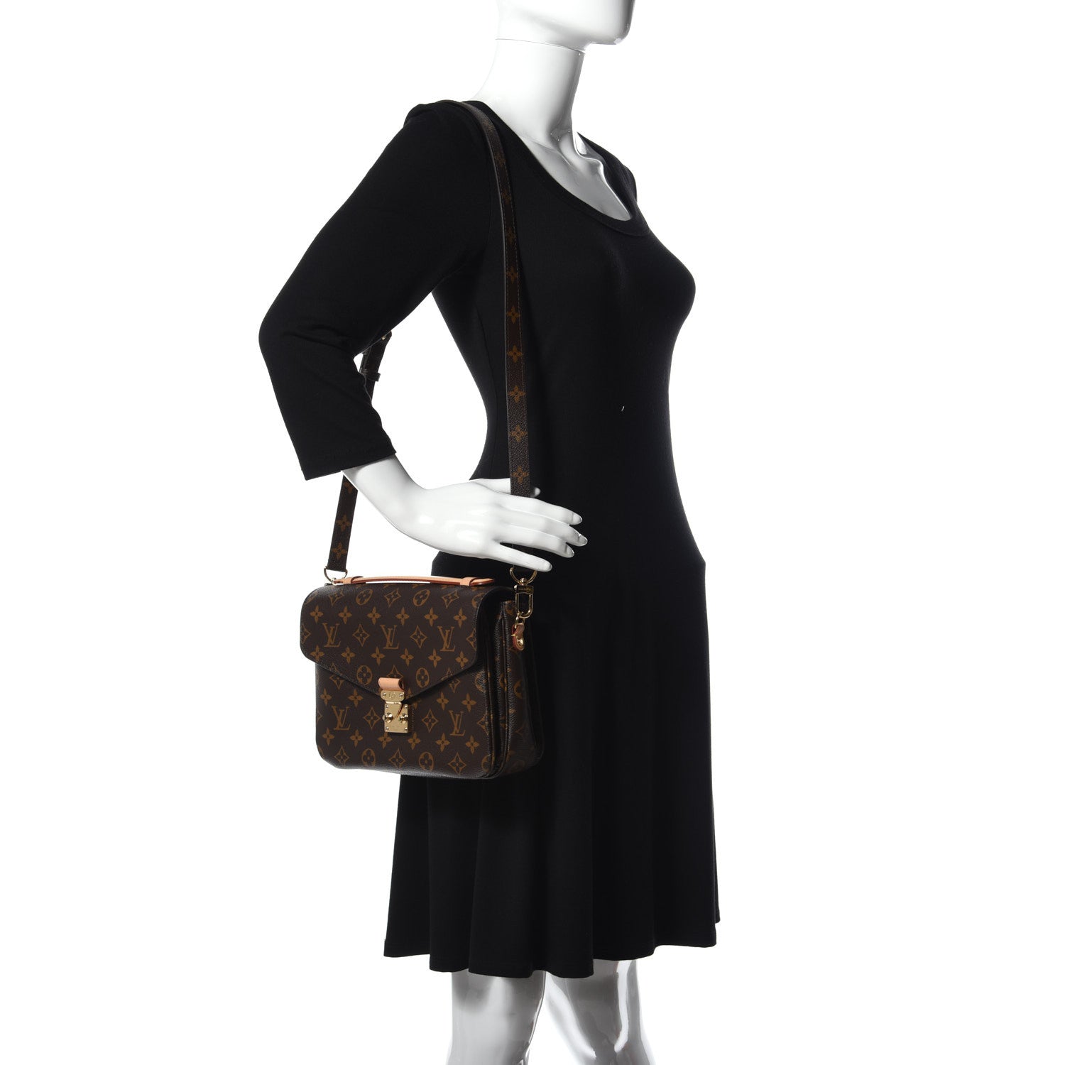 Louis Vuitton Monogram Pochette Metis 2 of 9