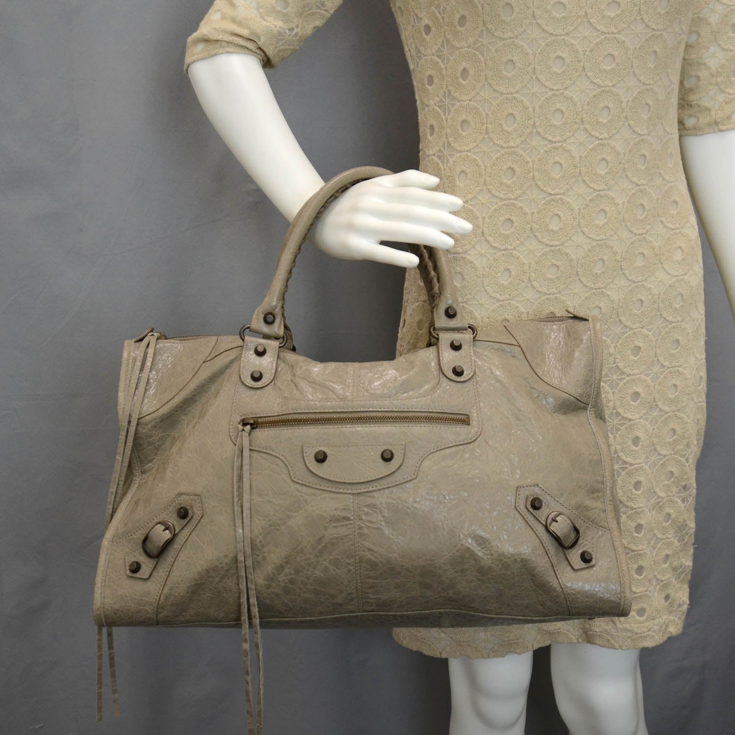 Balenciaga Agneau Work Papyrus 2 of 10