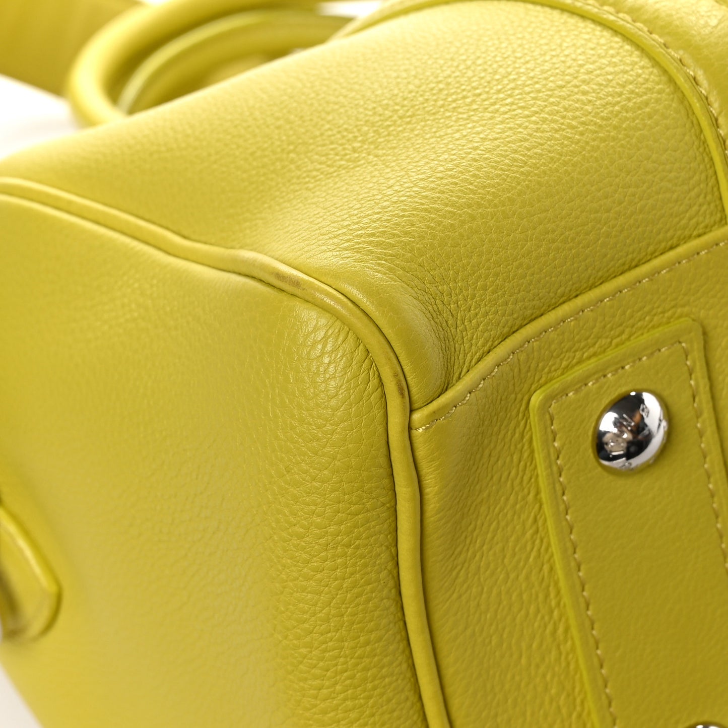 Veau Cachemire SC Bag PM Pistache