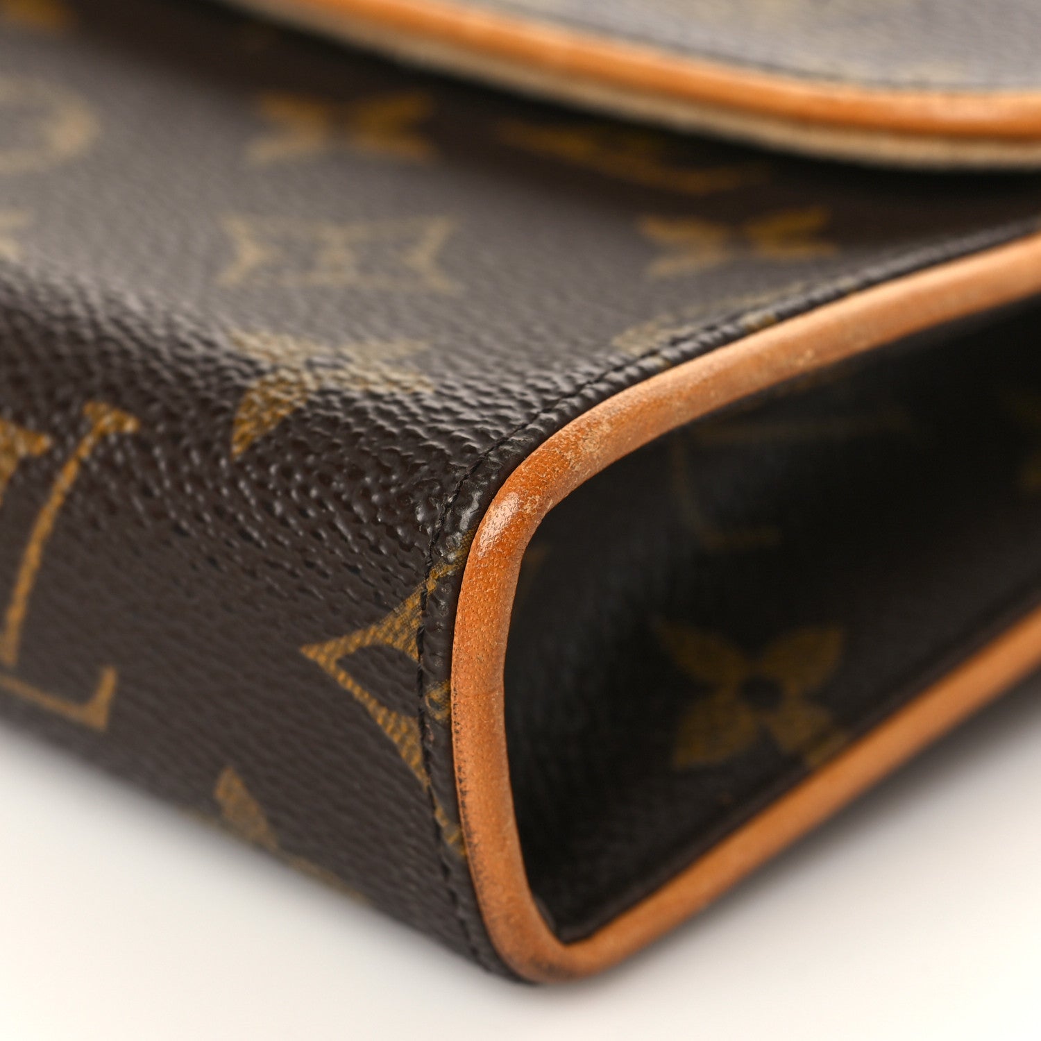 Louis Vuitton Monogram Pochette Florentine XS 8 of 11