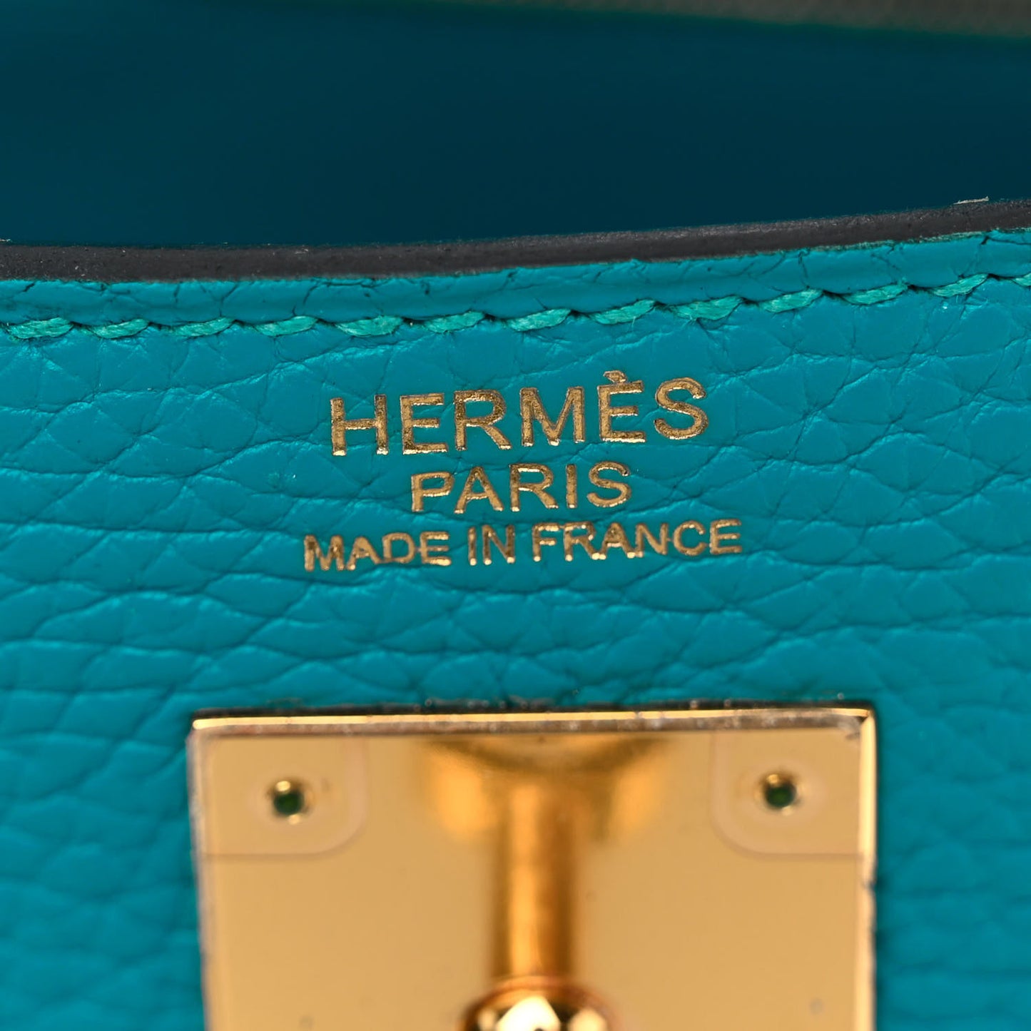 Togo Kelly Retourne 32 Turquoise