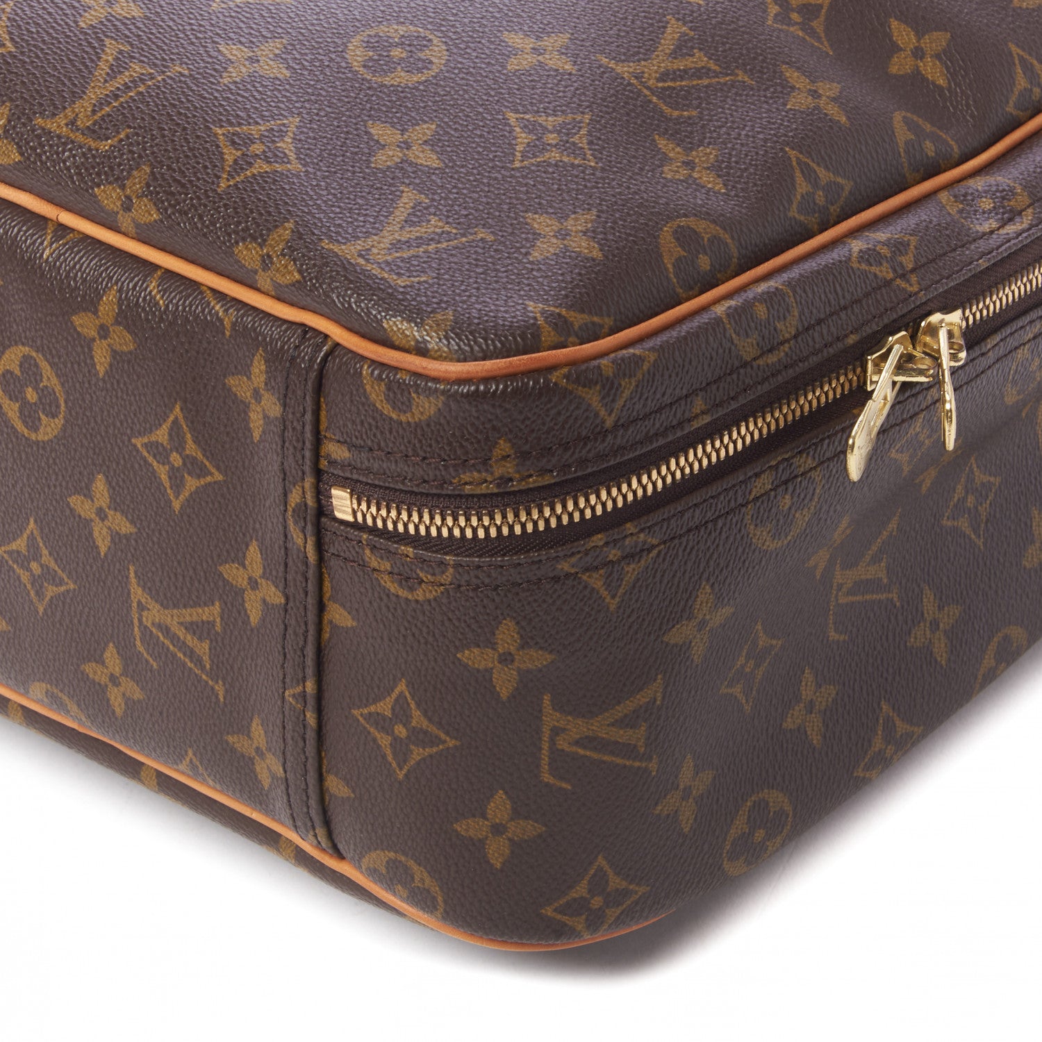 Louis Vuitton Monogram Excursion Shoe Bag 5 of 10