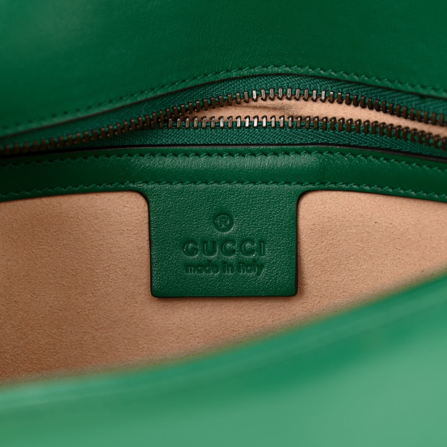 Calfskin Matelasse Small GG Marmont Shoulder Bag Emerald Green