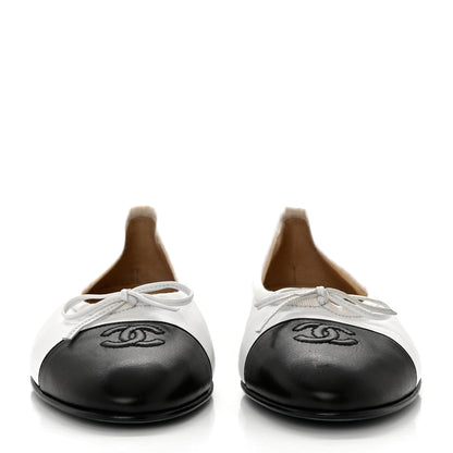 Chanel Lambskin CC Cap Toe Ballerina Flats 40.5 White Black 2 of 7