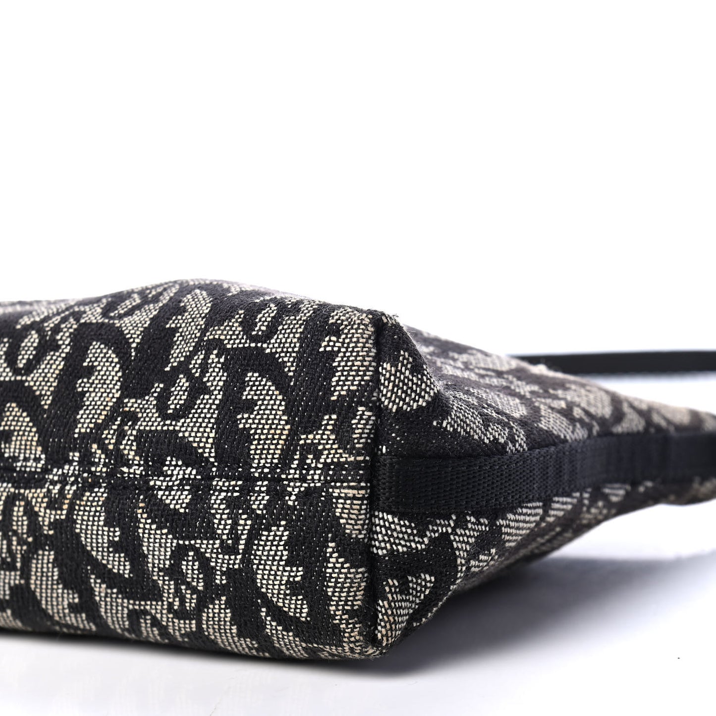 Monogram Shoulder Bag Pochette Black