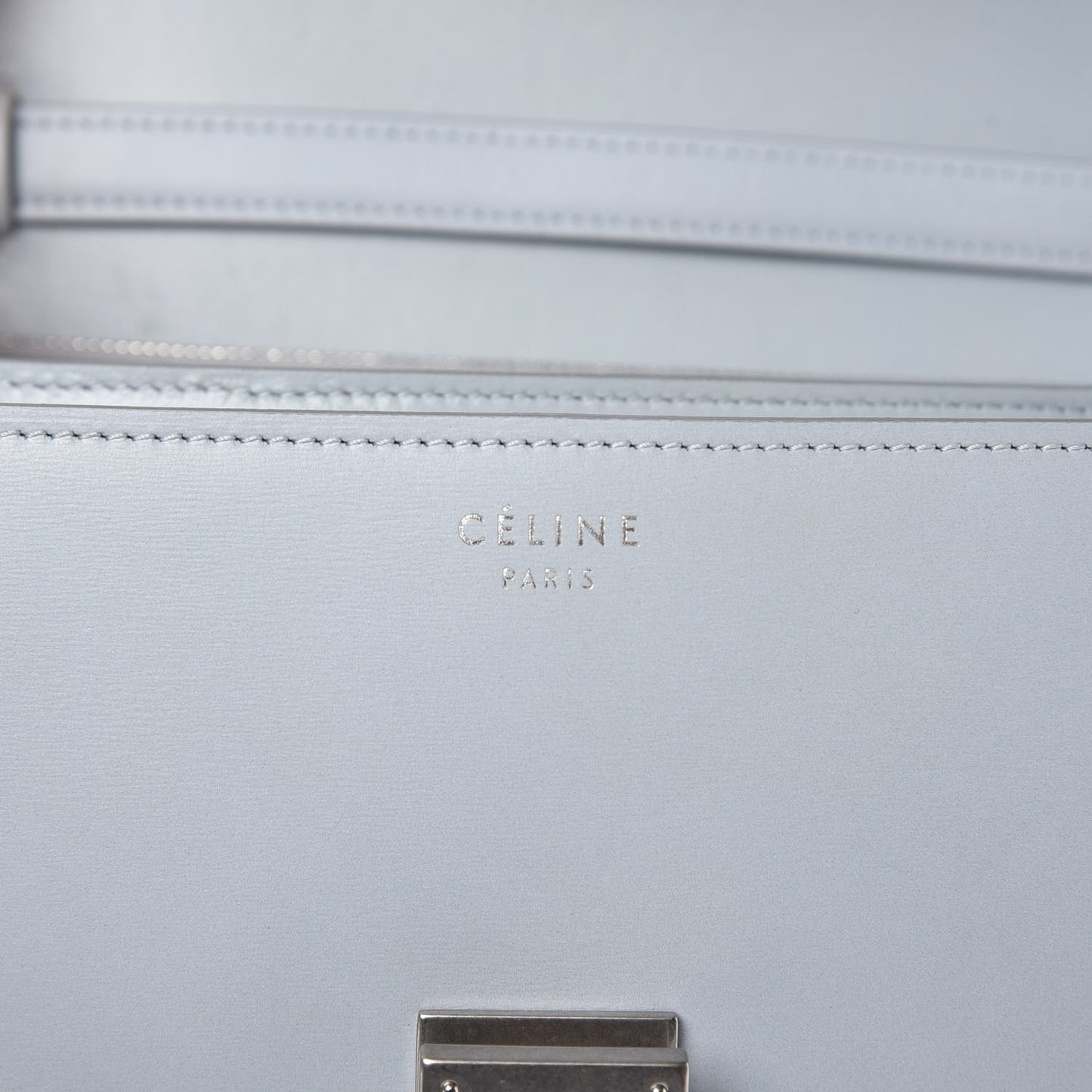 Box Calfskin Medium Classic Box Flap Bag Frost