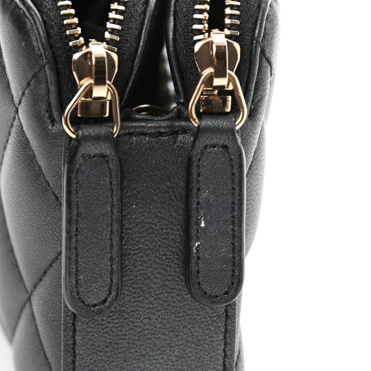 Iridescent Lambskin Quilted Pearl Clutch With Chain Black