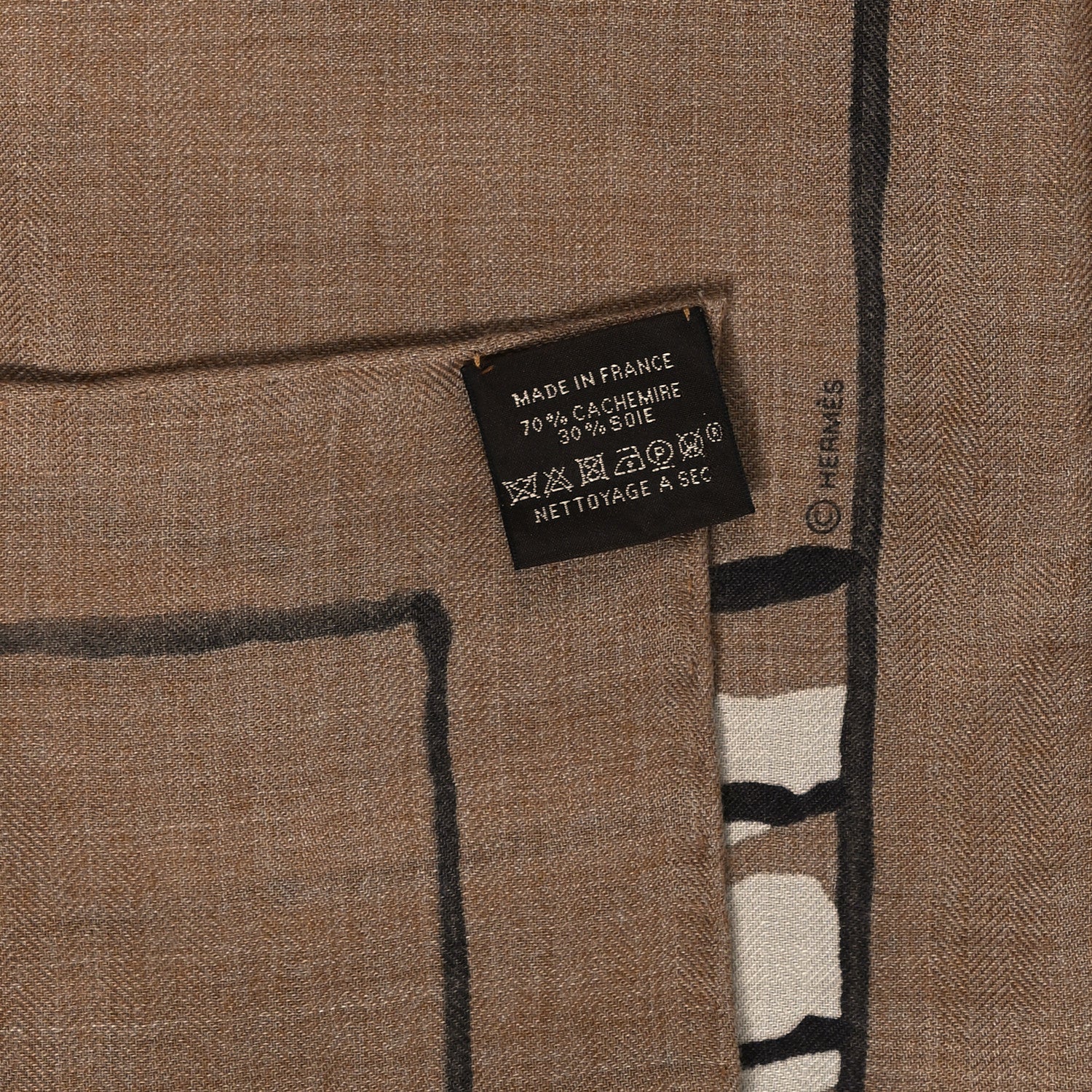 Hermes Cashmere Silk Libre Comme Pegase Shawl 140 Caramel Creme Black 3 of 4