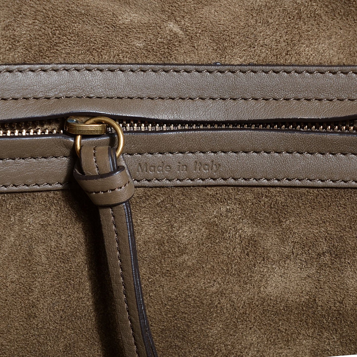 Supple Calfskin Medium Phantom Luggage Taupe