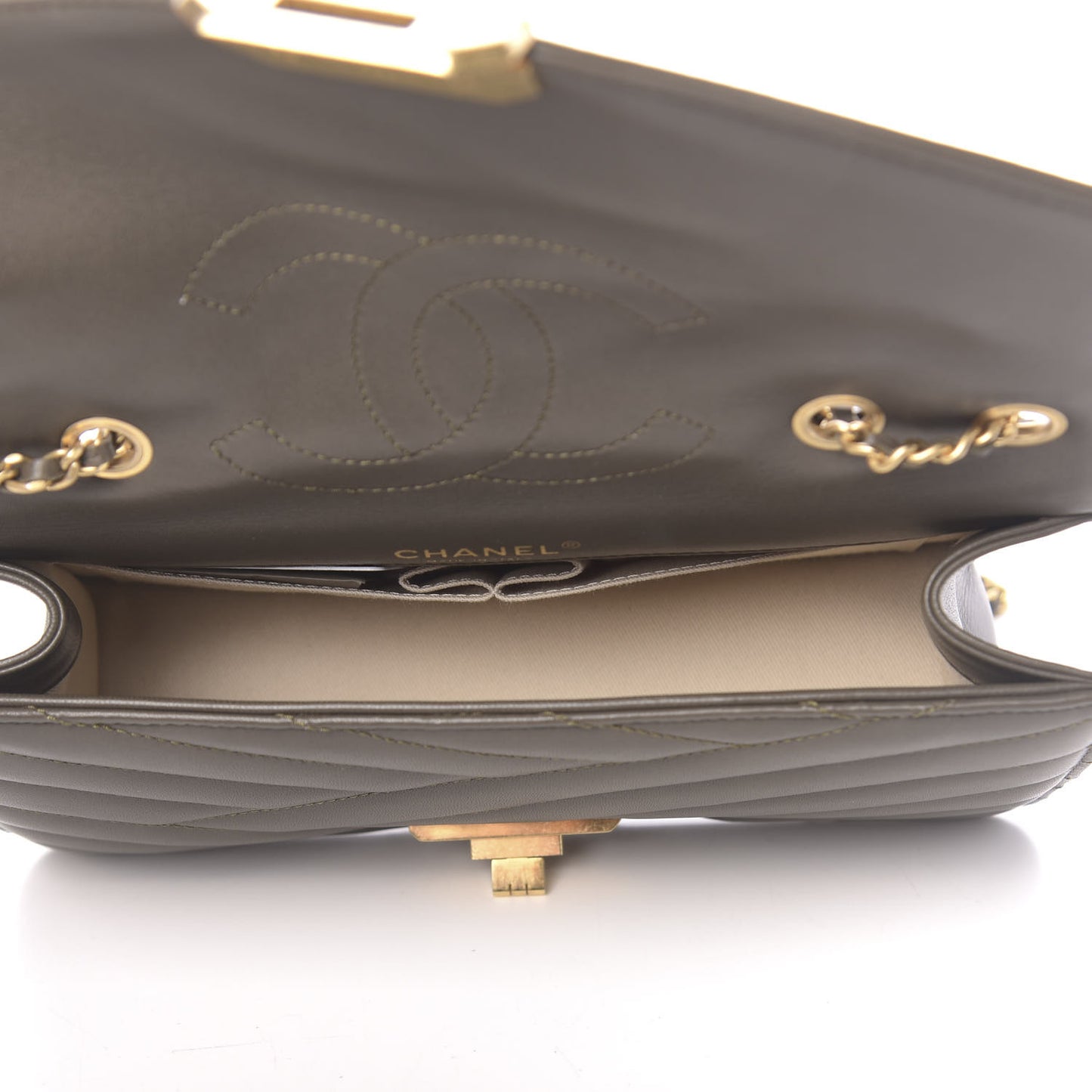 Calfskin Quilted Gabrielle Chevron Flap Grey