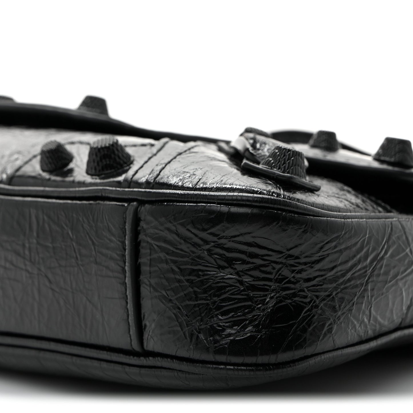 Agneau Arena Monochrome Small Le Cagole Sling Bag Black