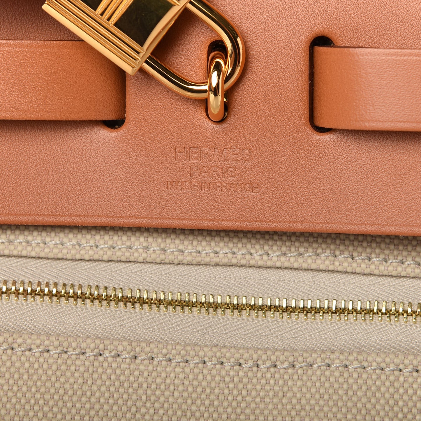 Vache Hunter Toile Herbag Zip 31 PM Trench Gold