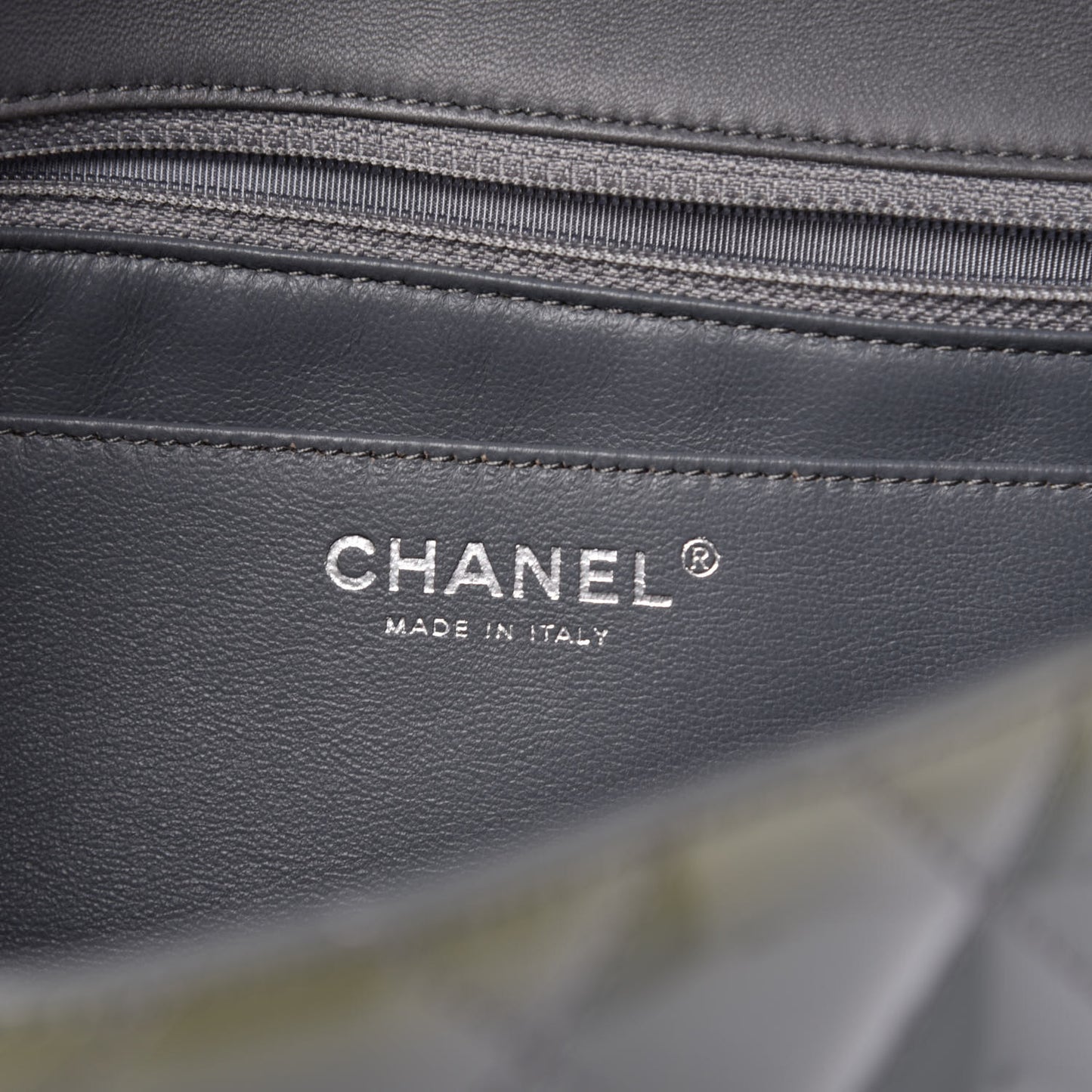 Patent Quilted Jumbo Single Flap Grey
