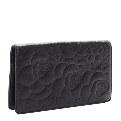 Chanel Lambskin Camellia Embossed Yen Wallet Black 3 of 10
