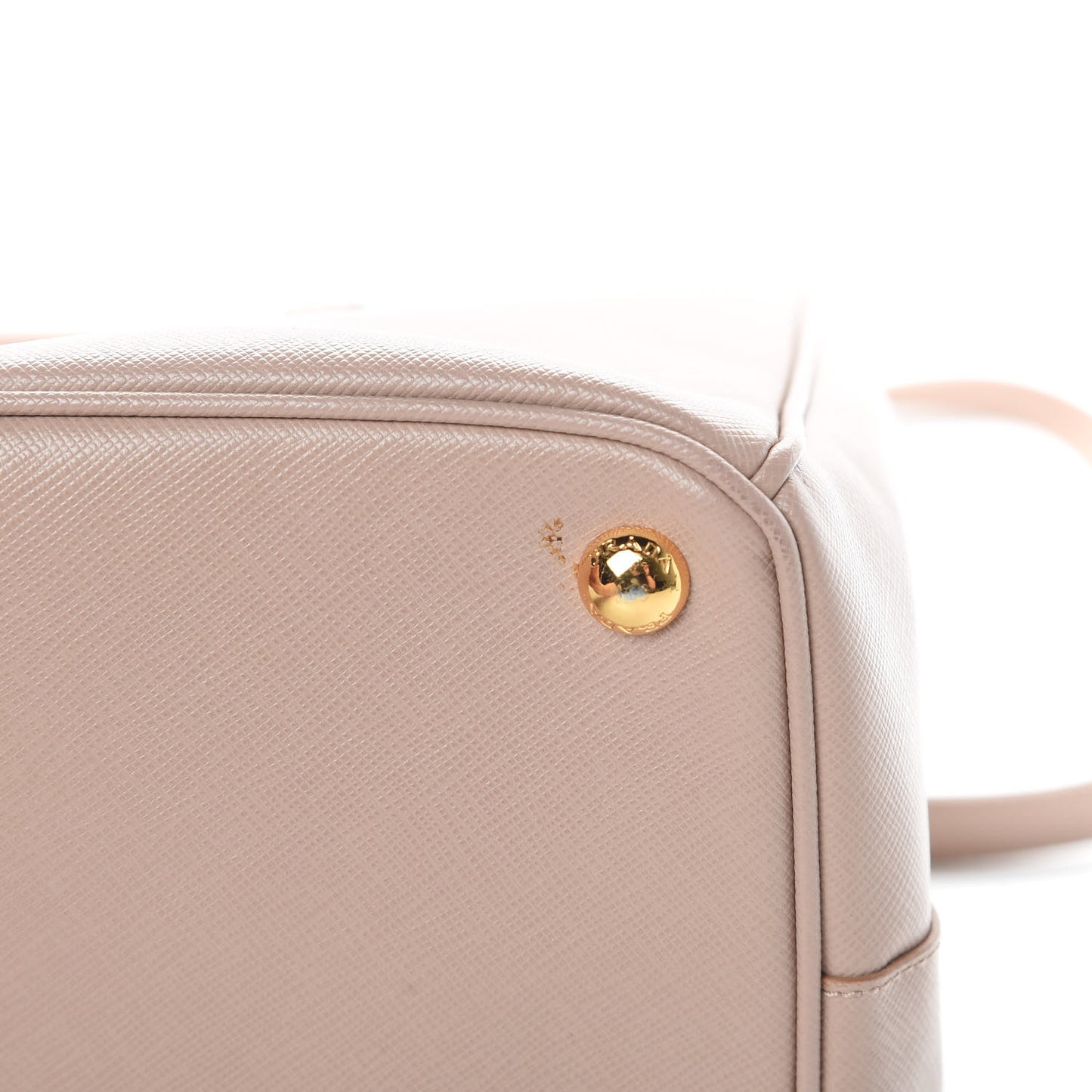 Saffiano Medium Galleria Double Zip Tote Cammeo