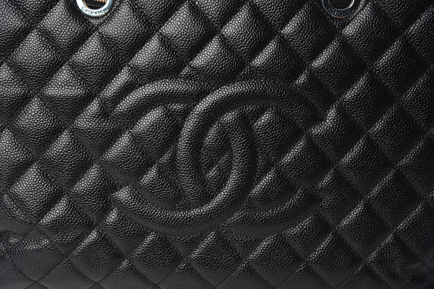 Caviar Quilted XL Grand Shopping Tote GST Black