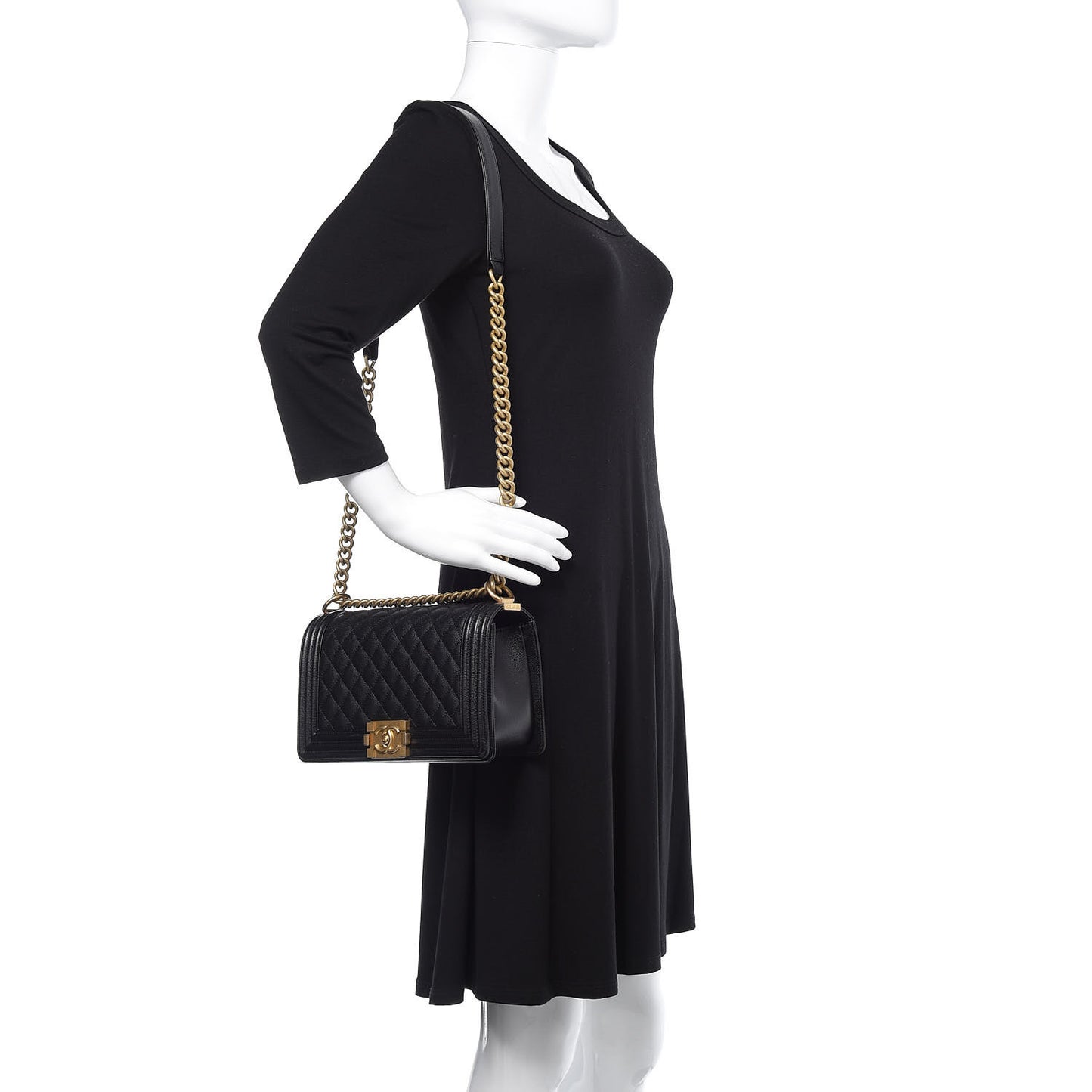 Caviar Quilted Medium Boy Flap Black